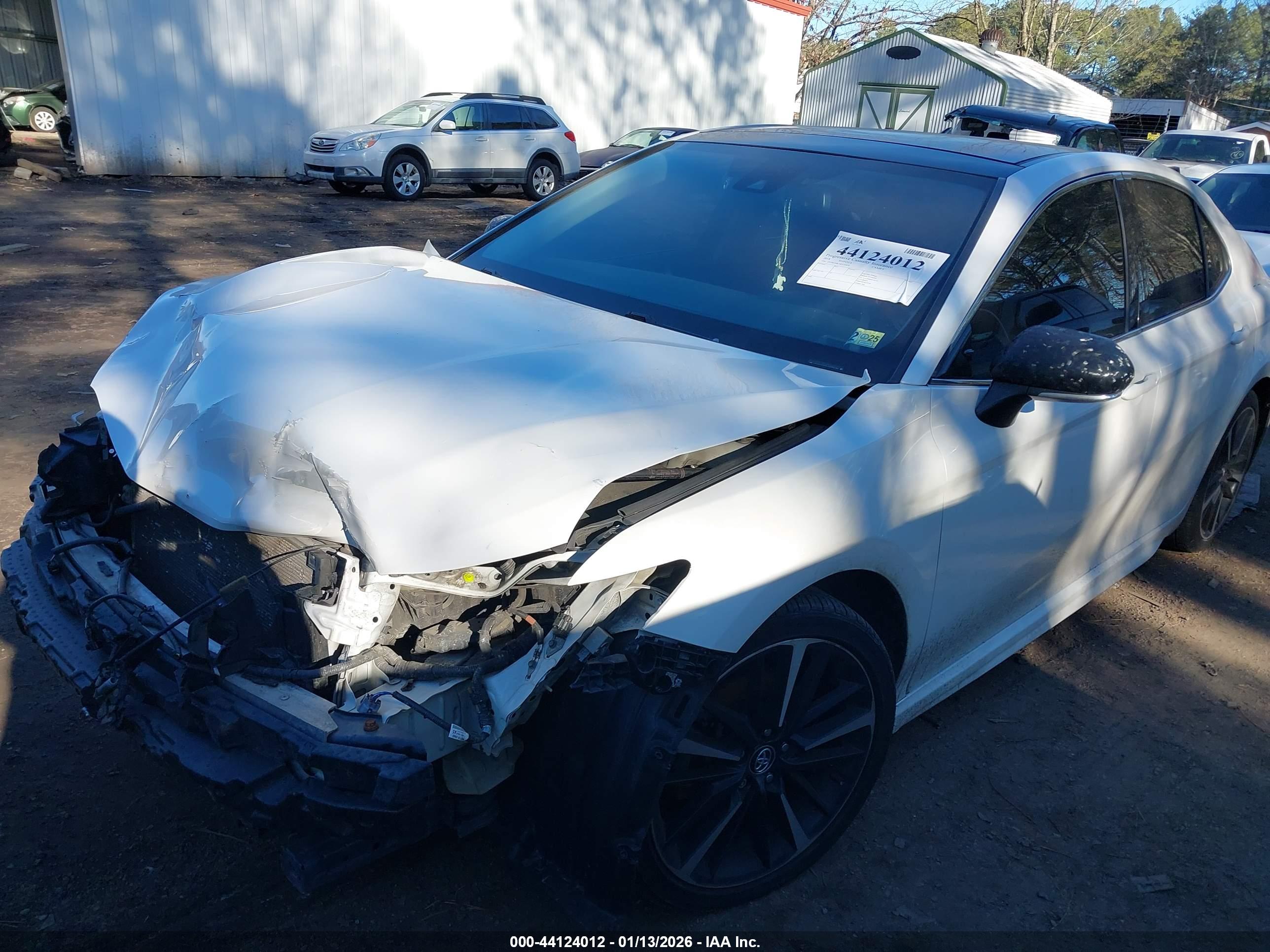 TOYOTA CAMRY image 2