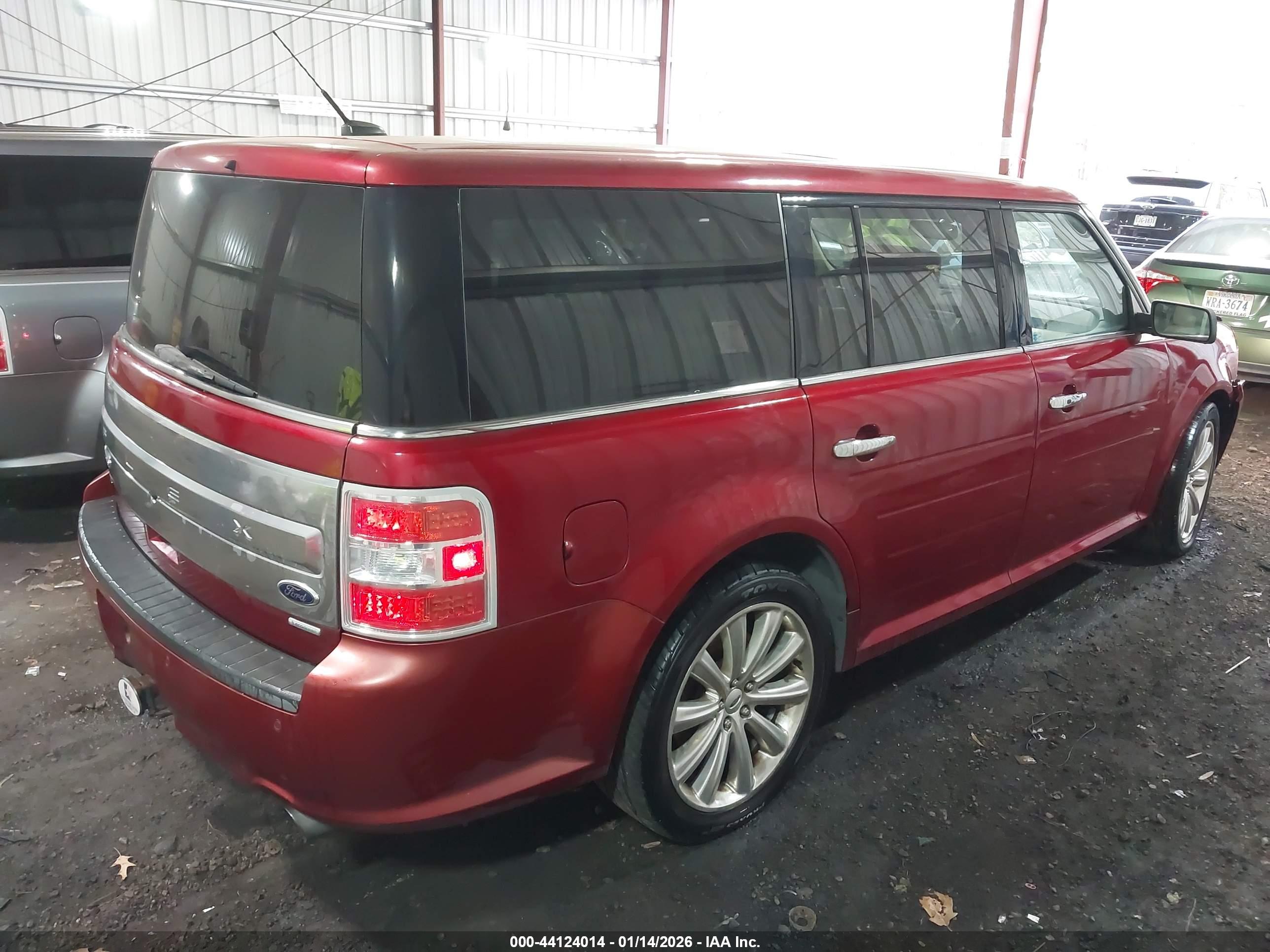 FORD FLEX image 4