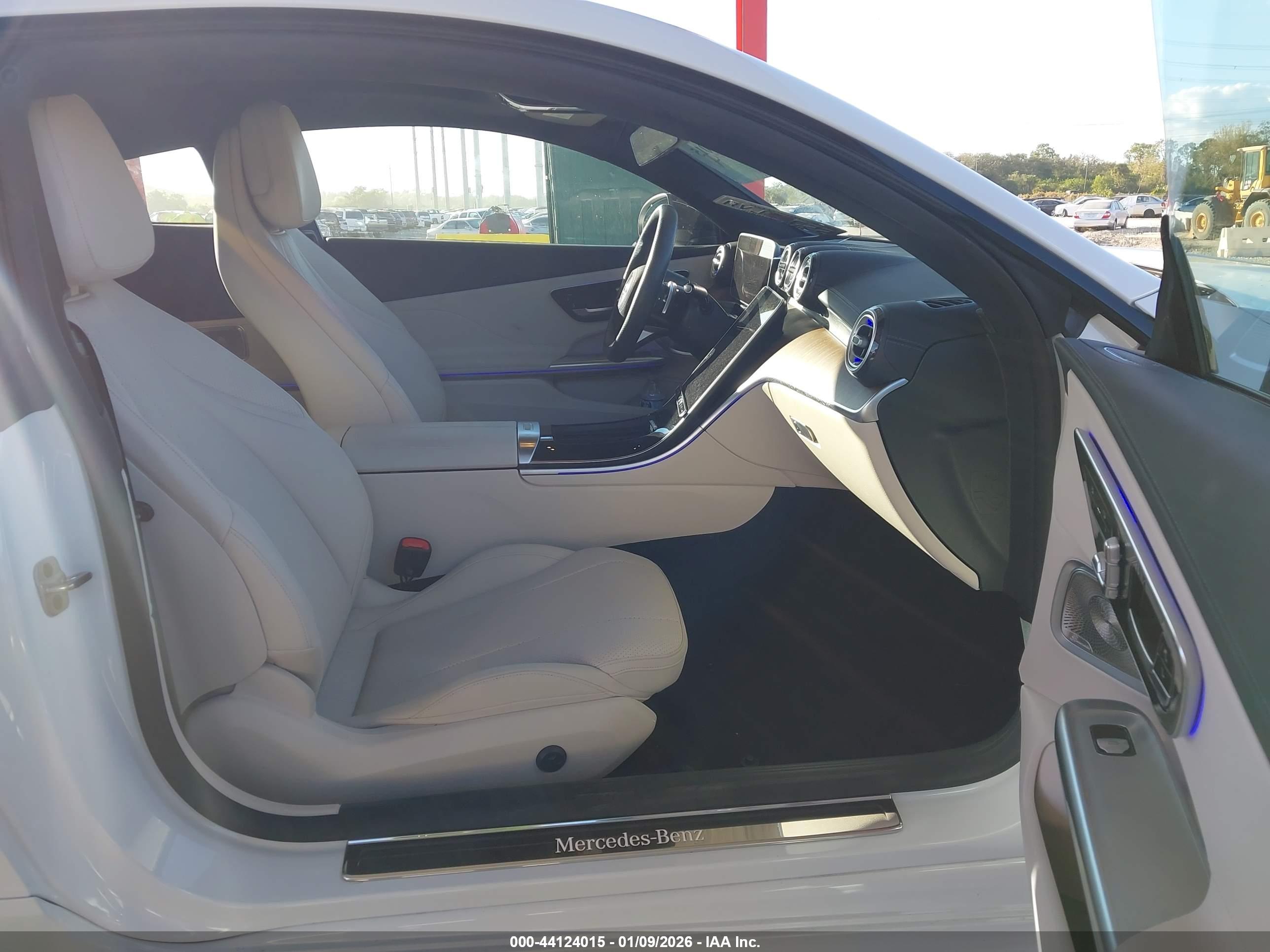 MERCEDES-BENZ CLE image 5