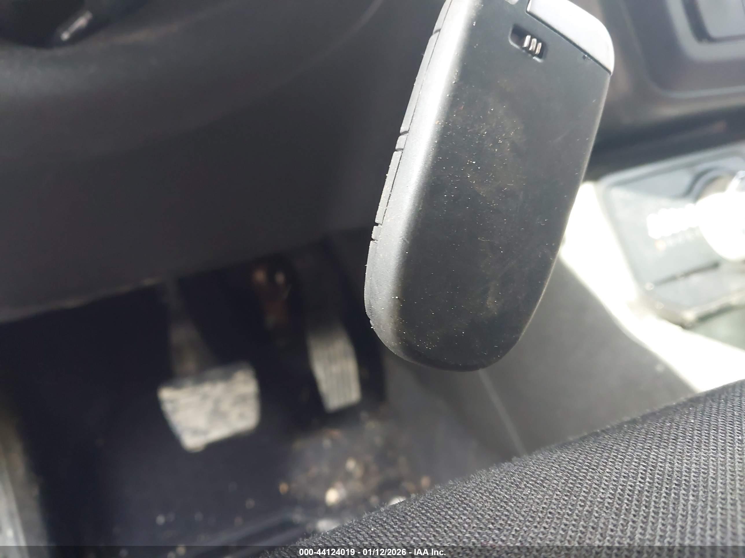 JEEP RENEGADE image 11