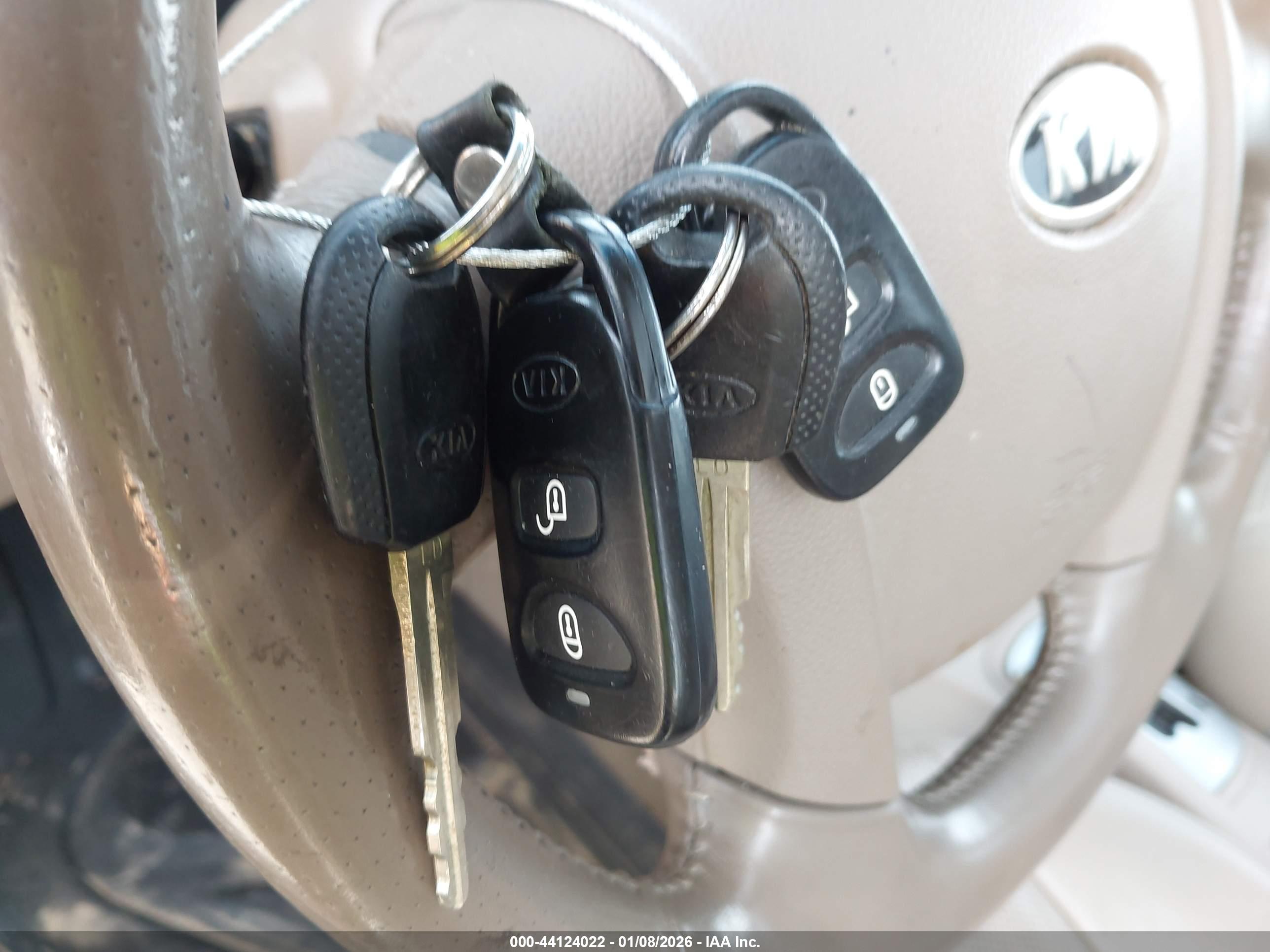 KIA SPORTAGE image 11