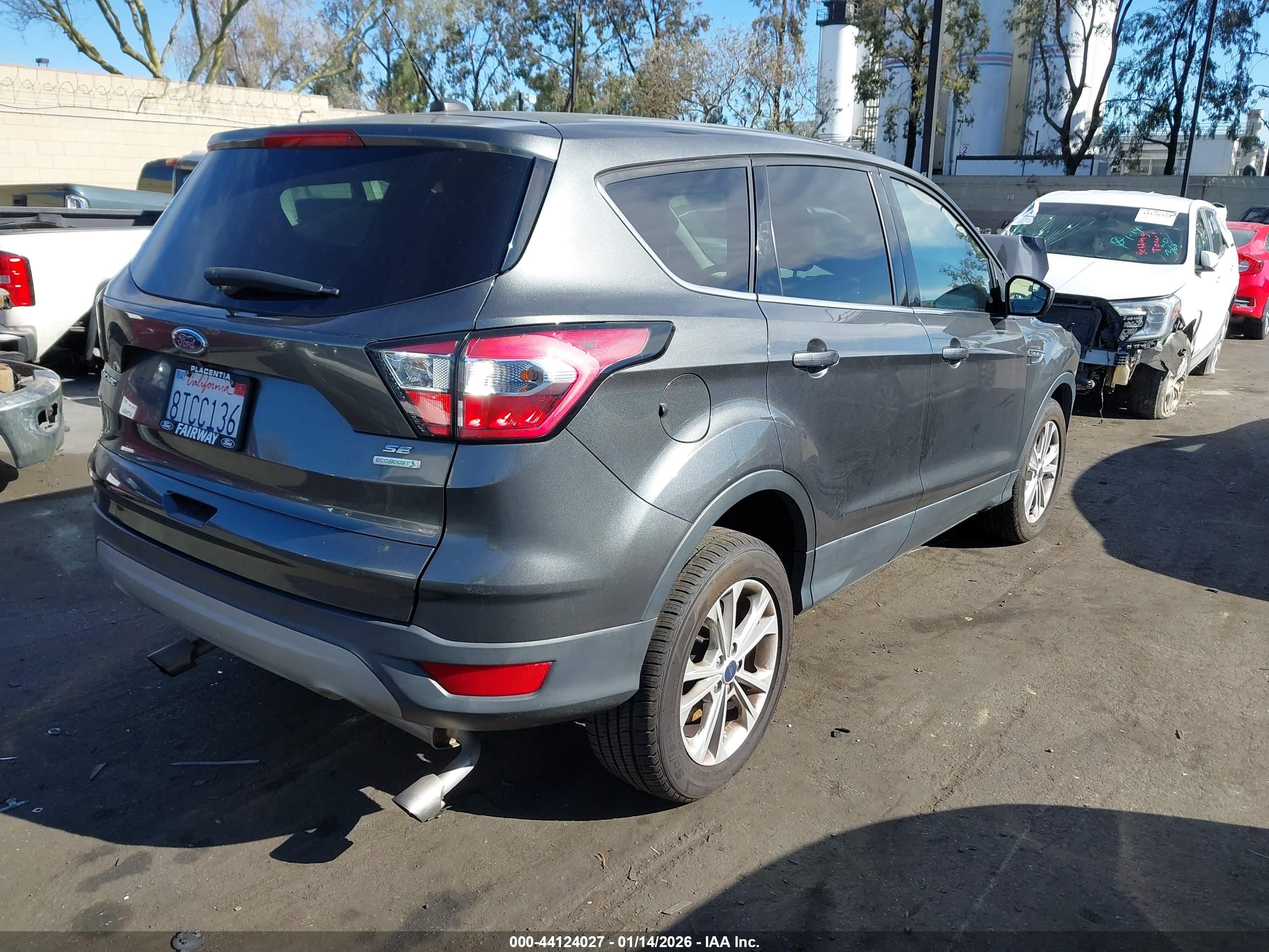 FORD ESCAPE image 4
