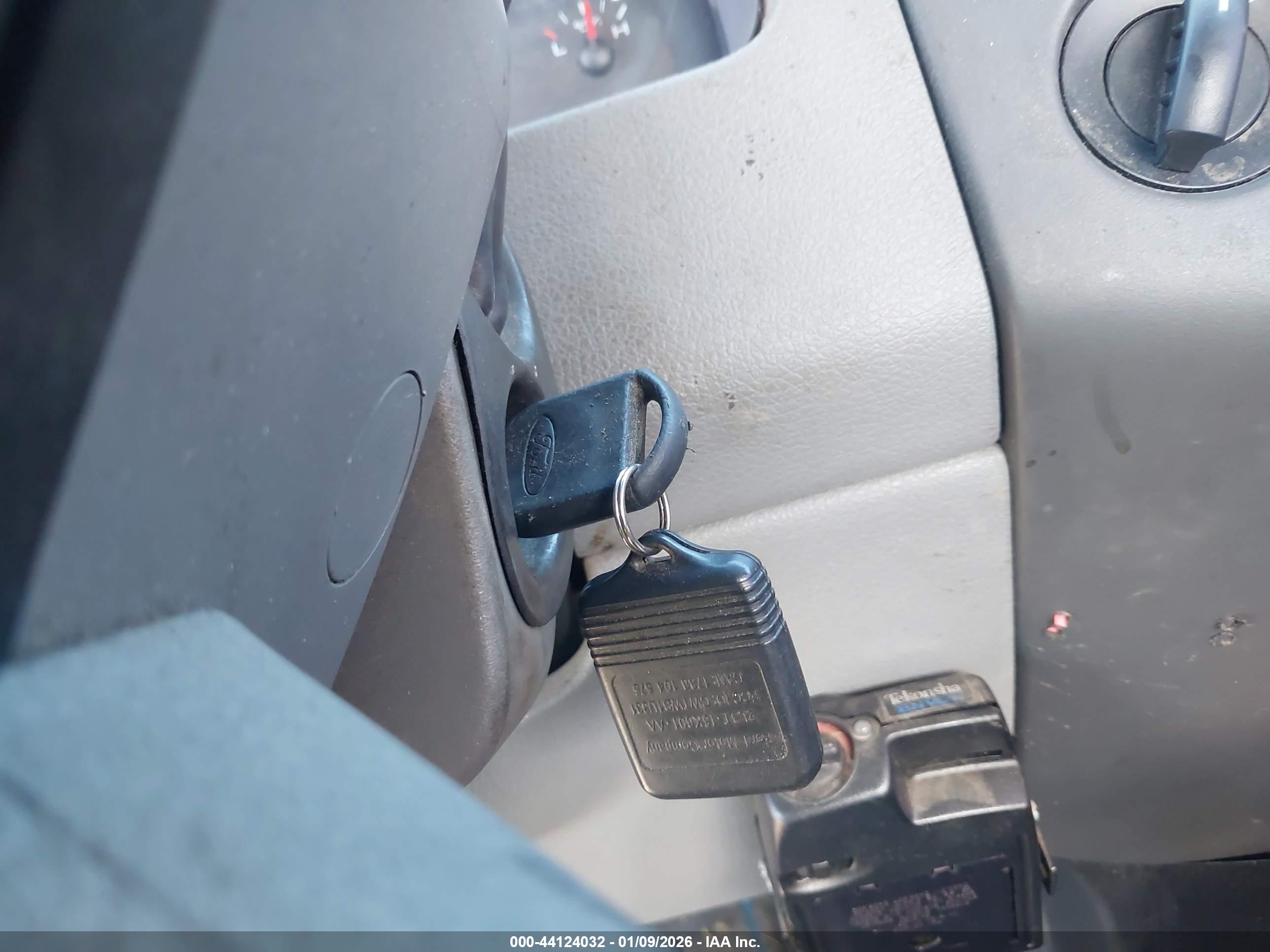 FORD F-150 image 11