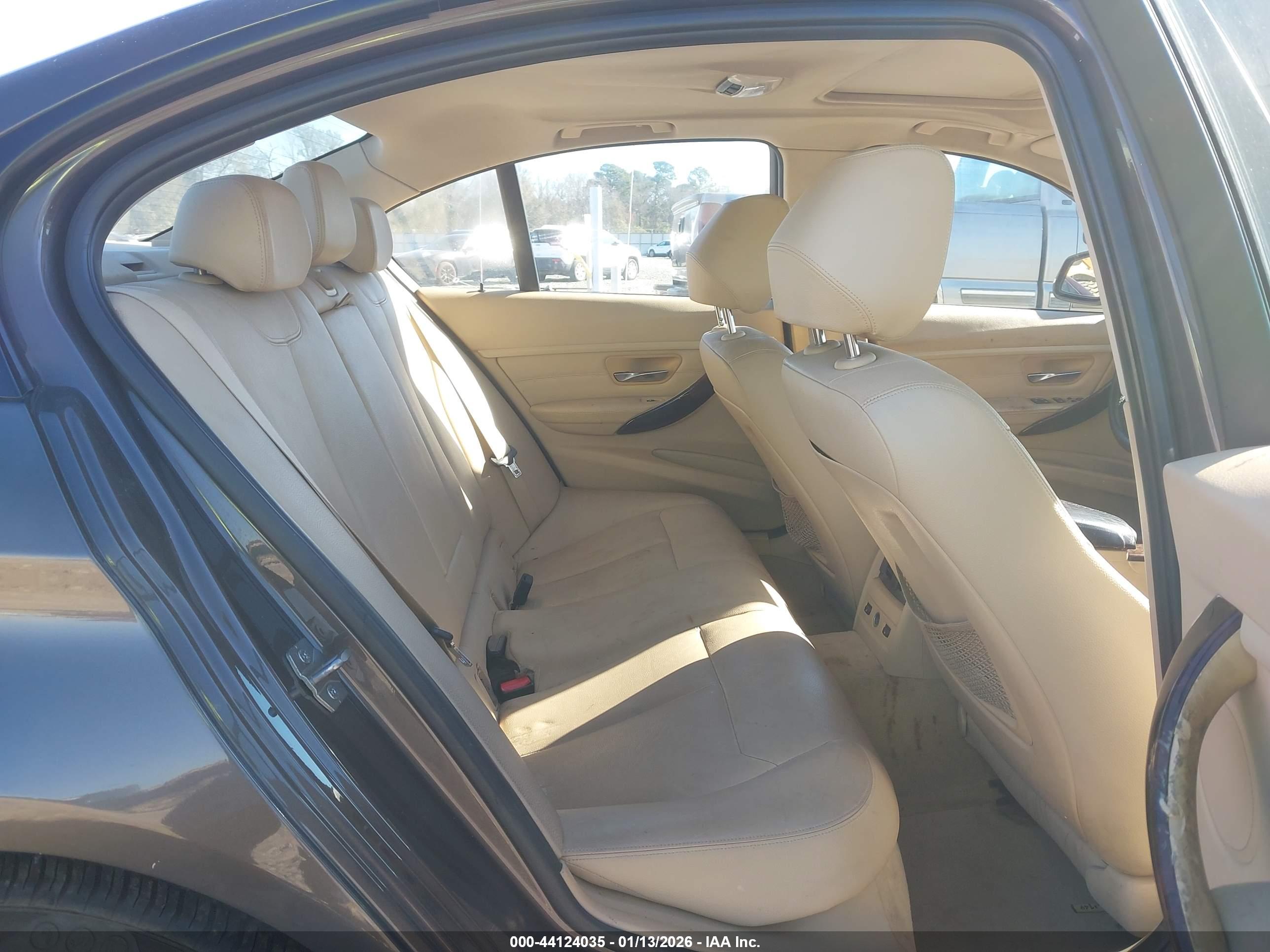 BMW 328I image 8
