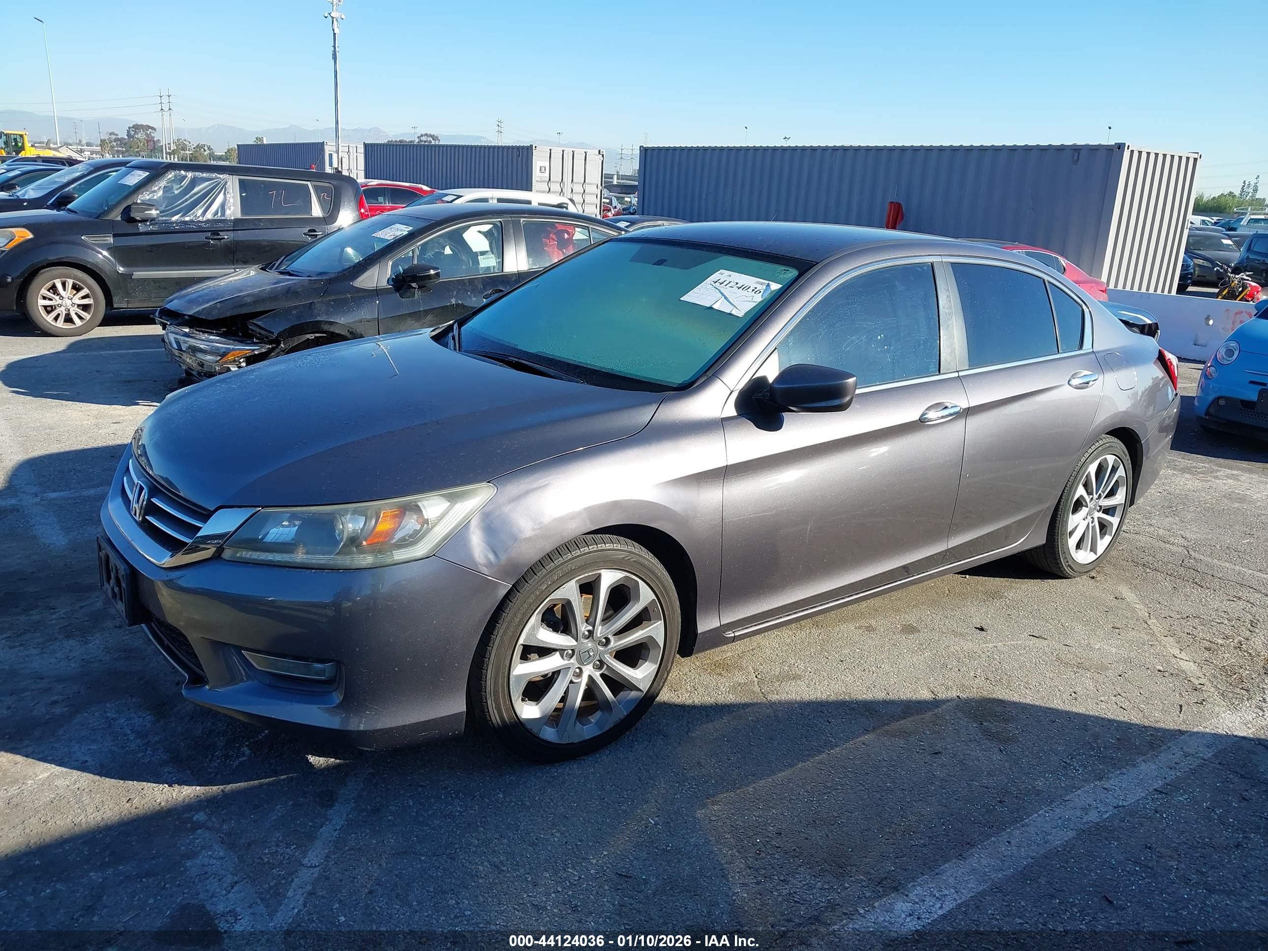 HONDA ACCORD image 2