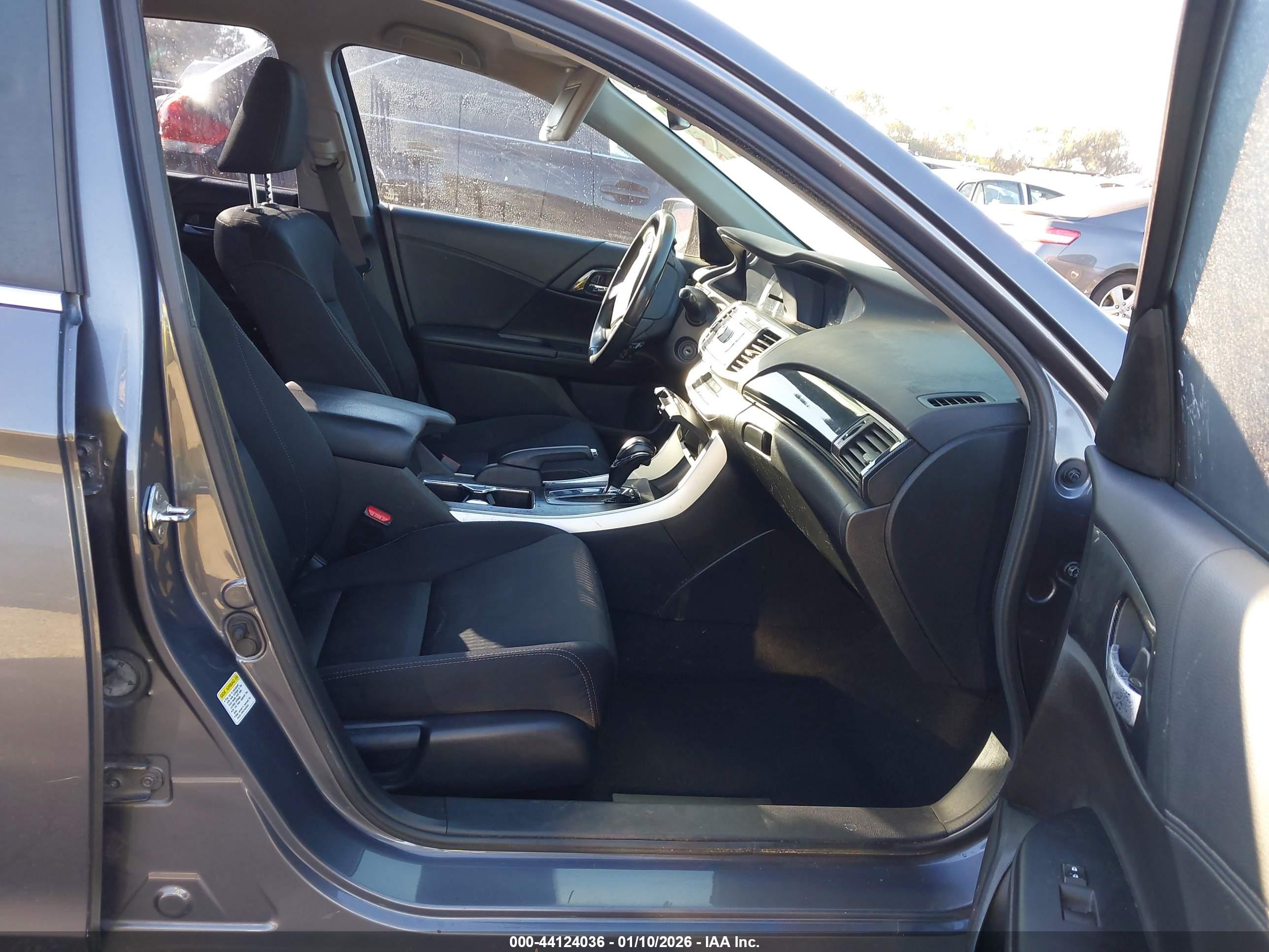 HONDA ACCORD image 5