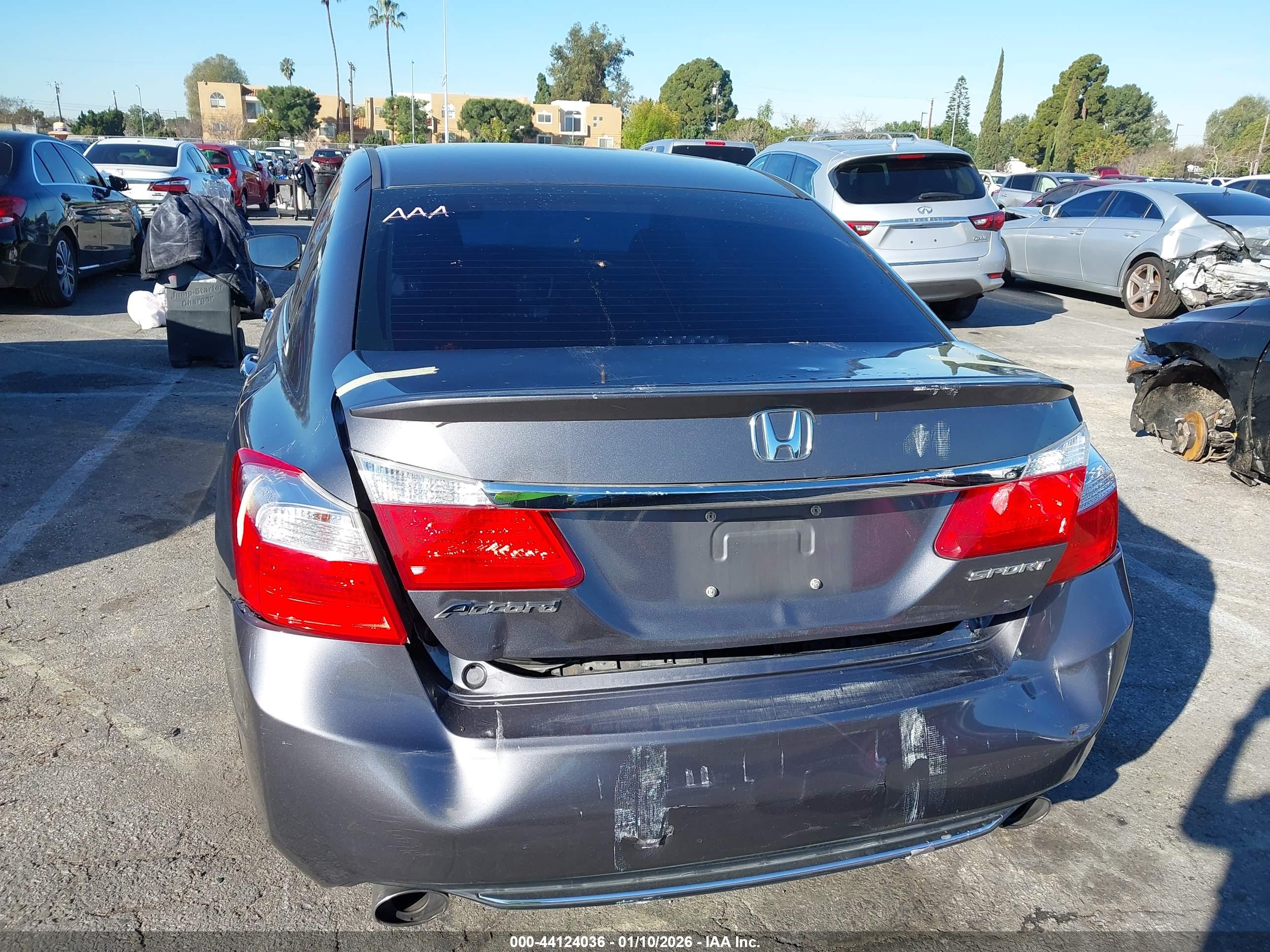 HONDA ACCORD image 6