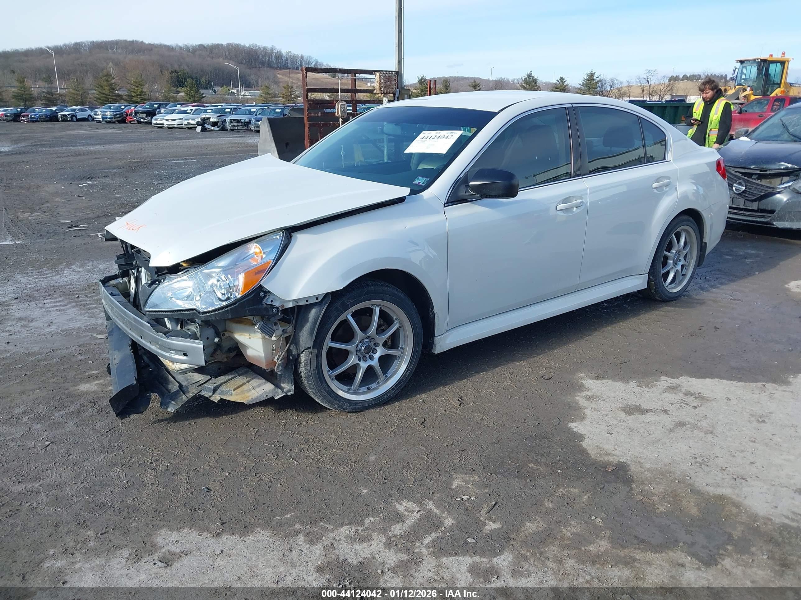 SUBARU LEGACY image 2
