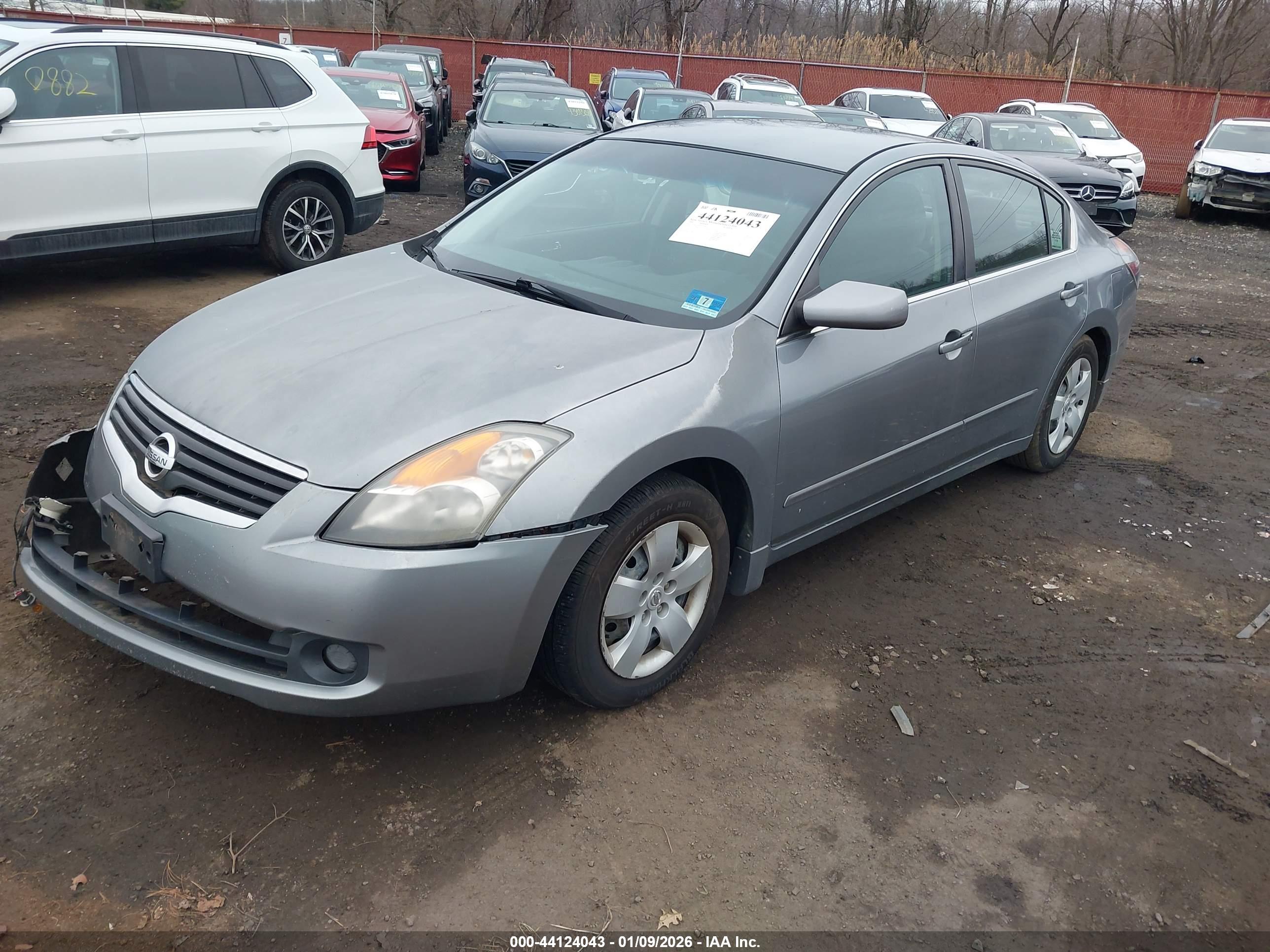 NISSAN ALTIMA image 2
