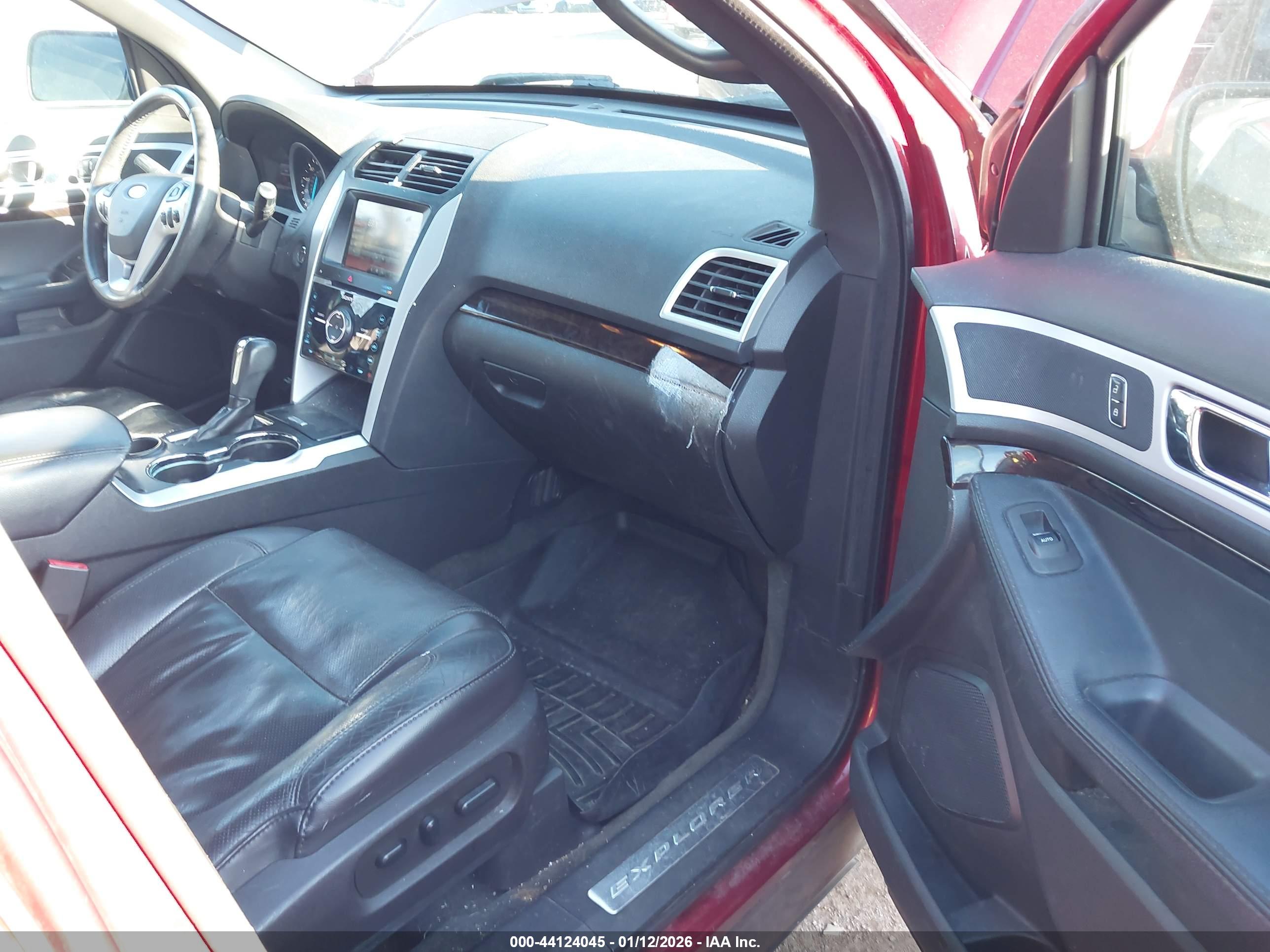 FORD EXPLORER image 5