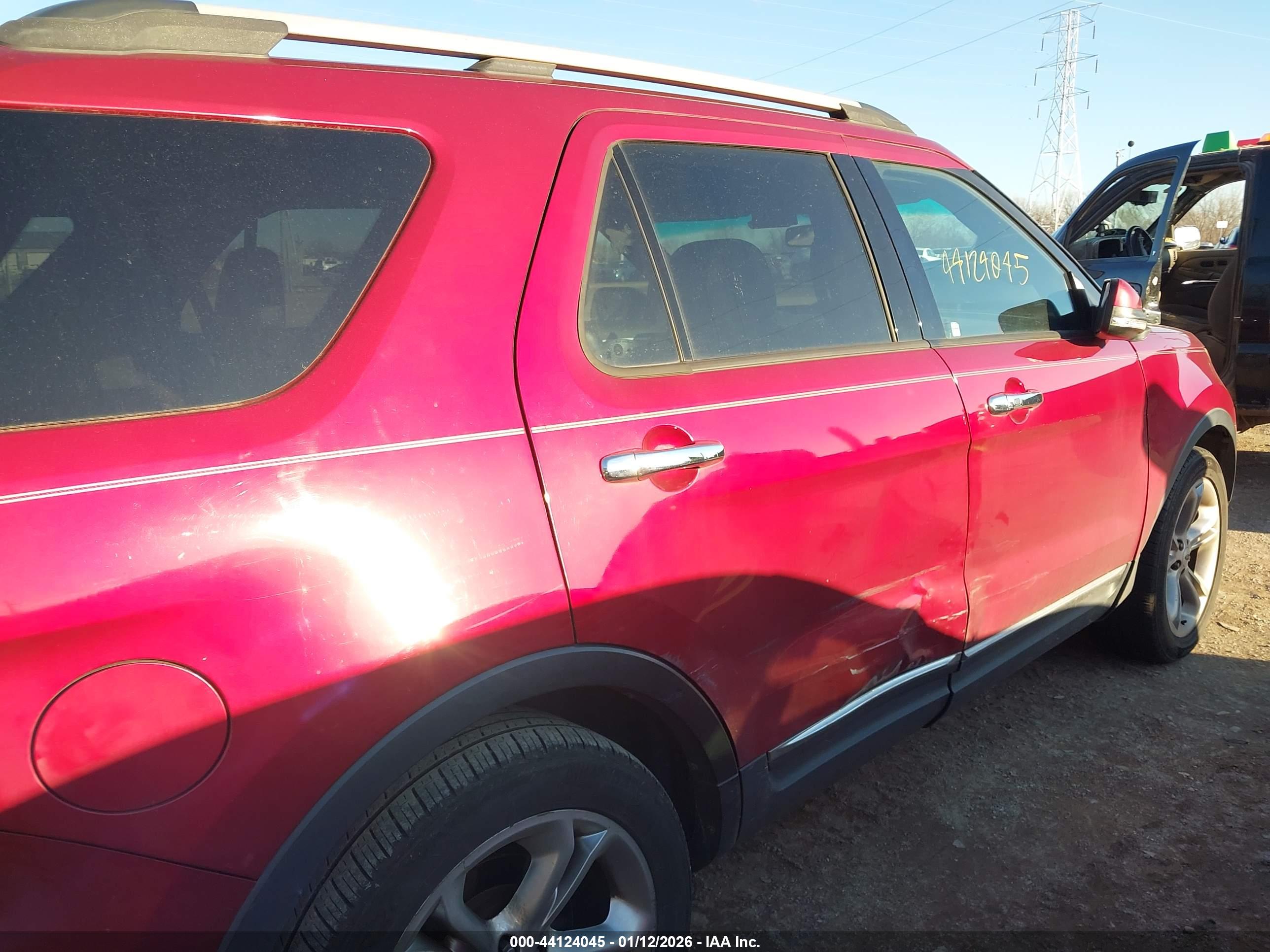 FORD EXPLORER image 6