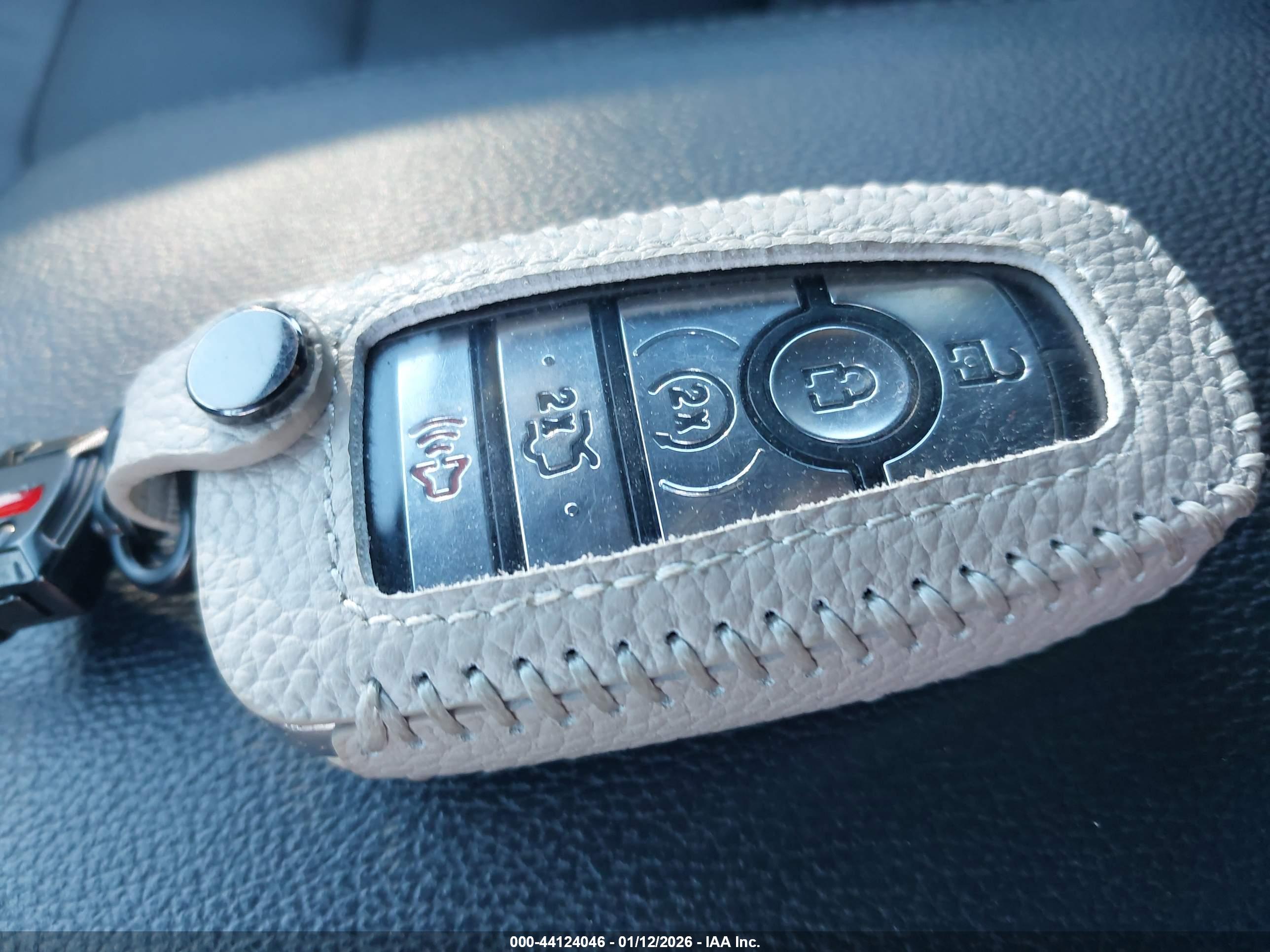 FORD EXPLORER image 11