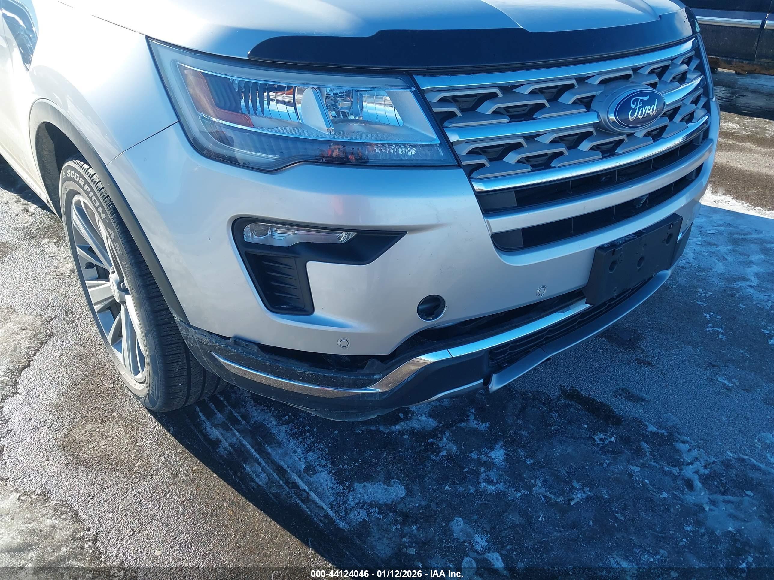 FORD EXPLORER image 6