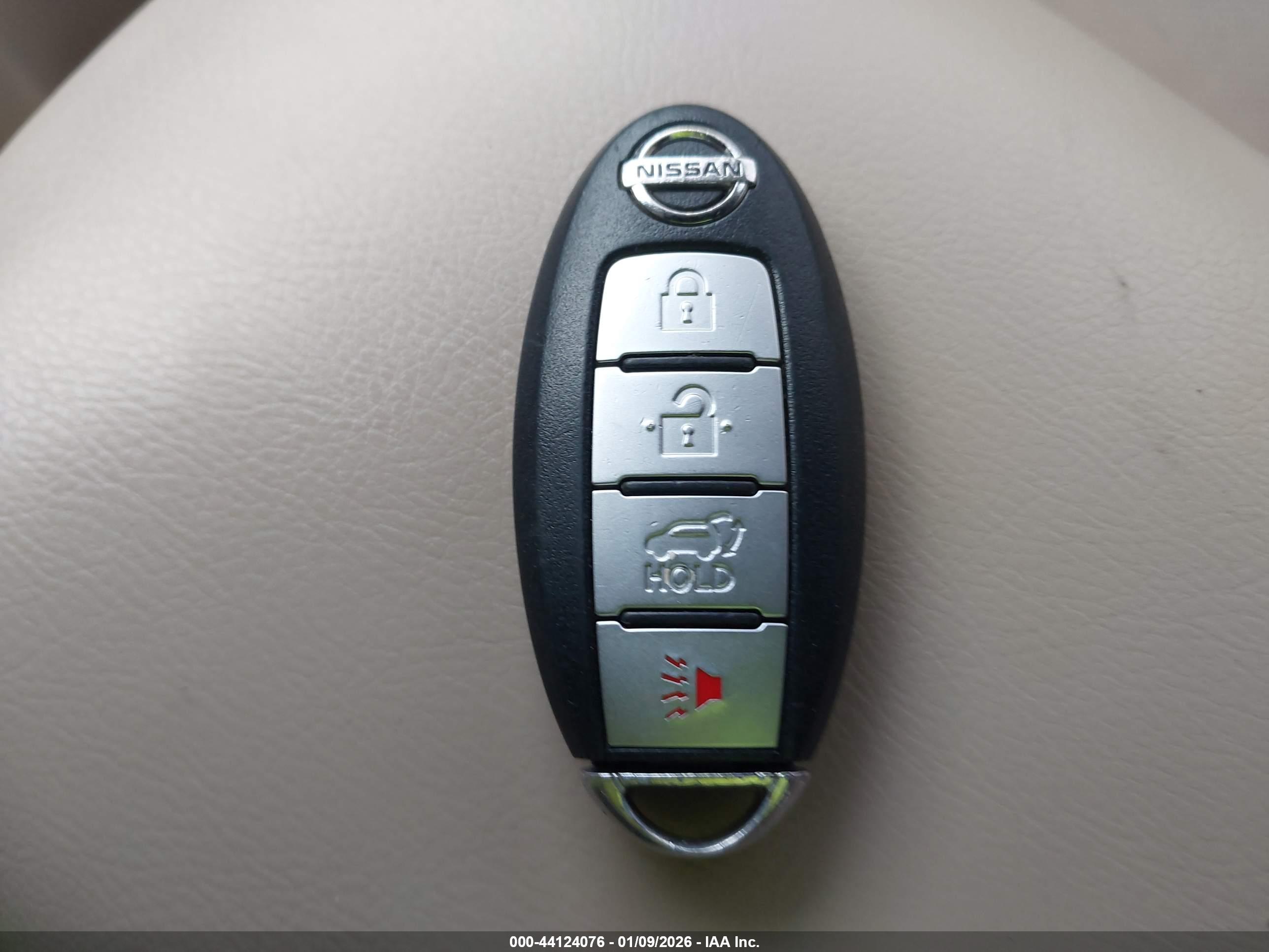 NISSAN ROGUE image 11