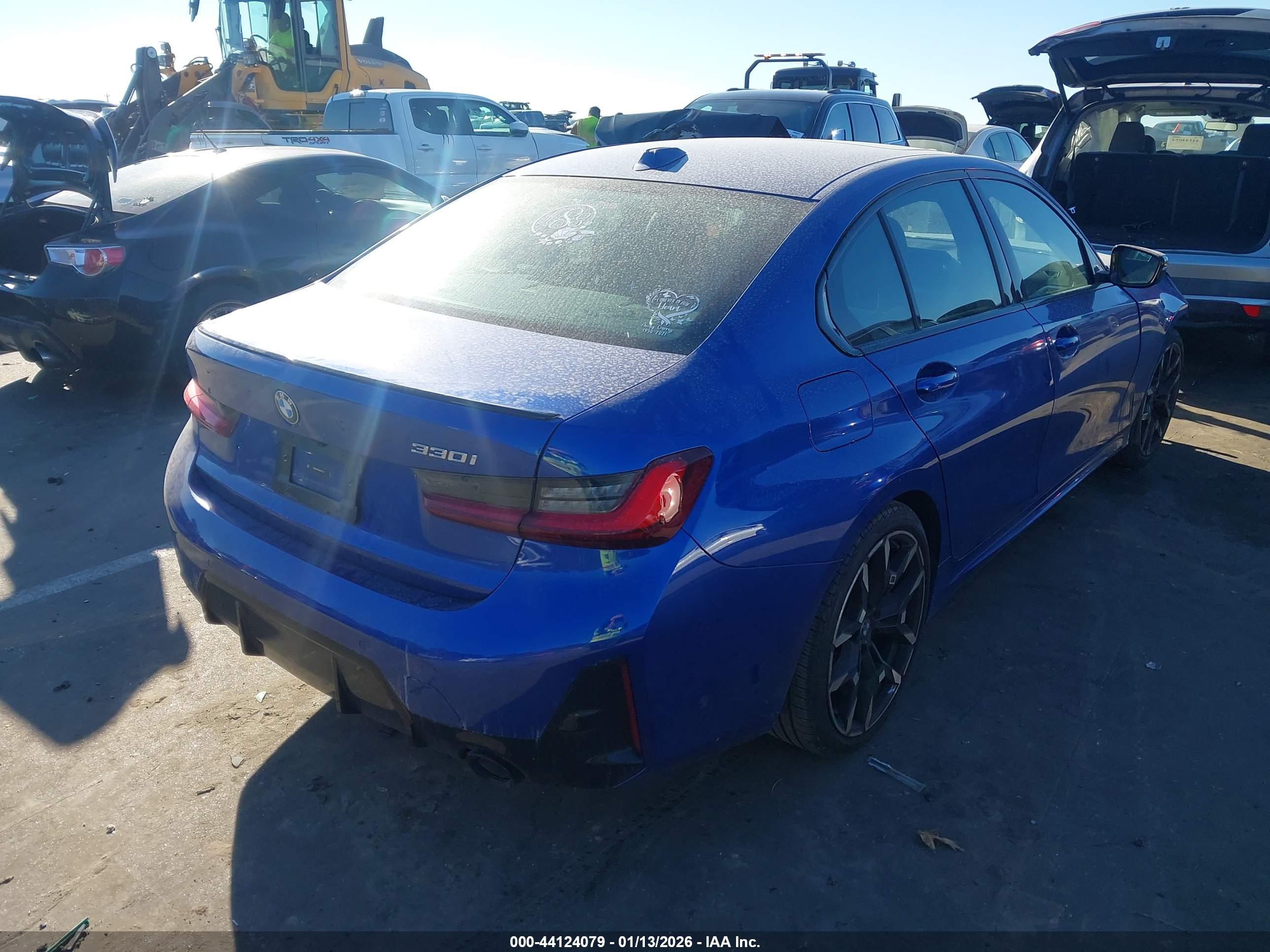 BMW 330I image 4