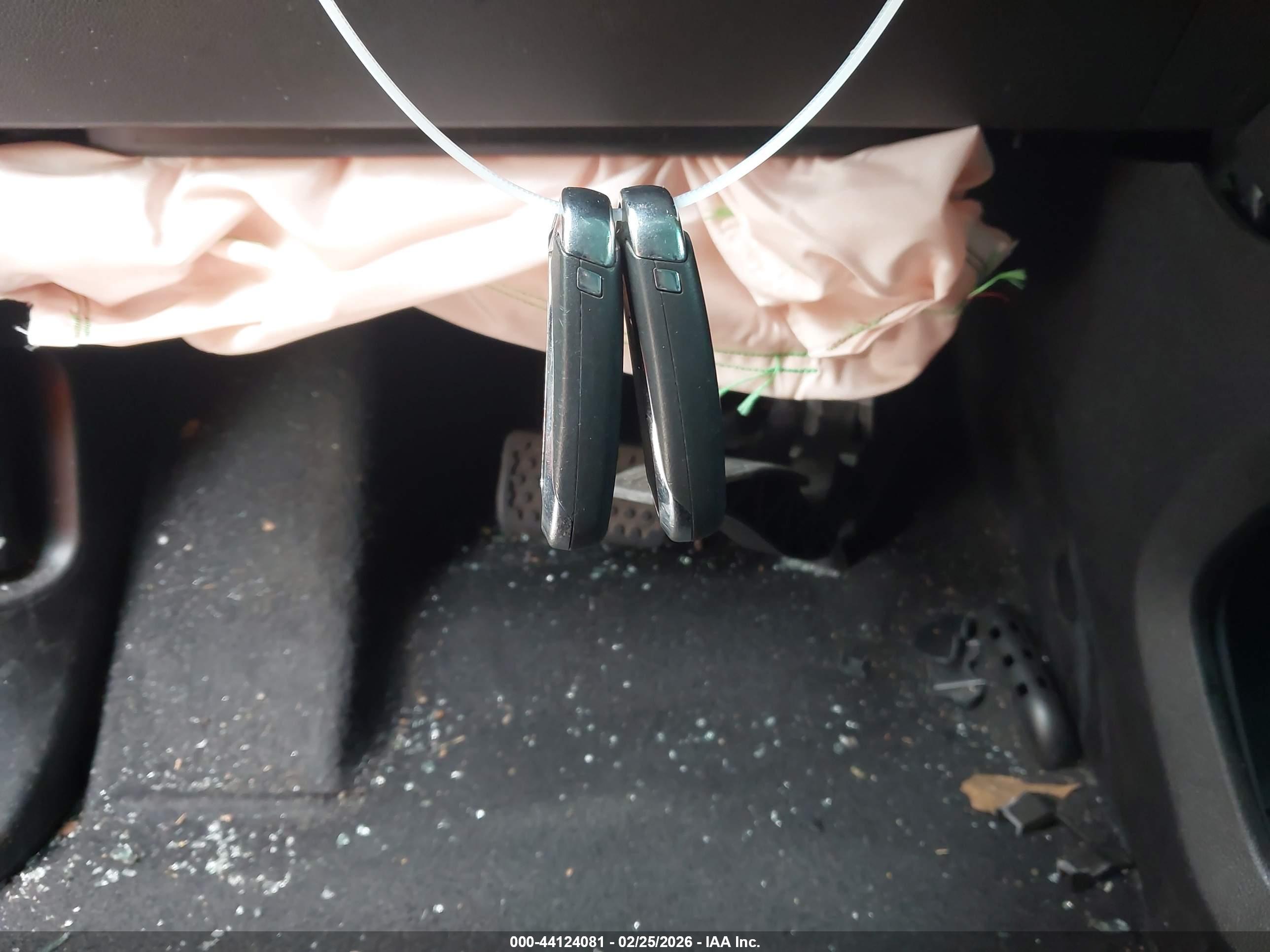 CHEVROLET BOLT image 11