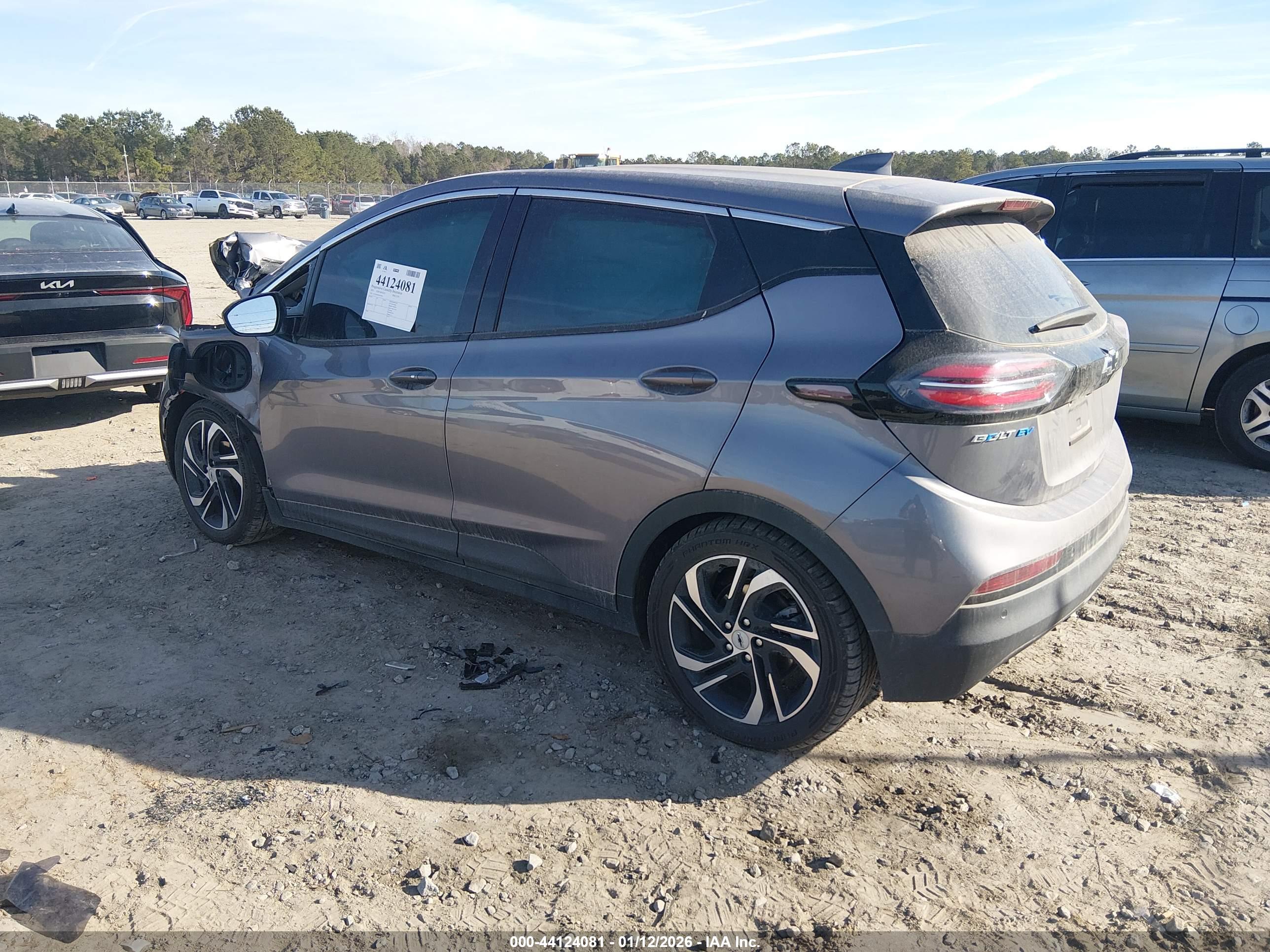 CHEVROLET BOLT image 3