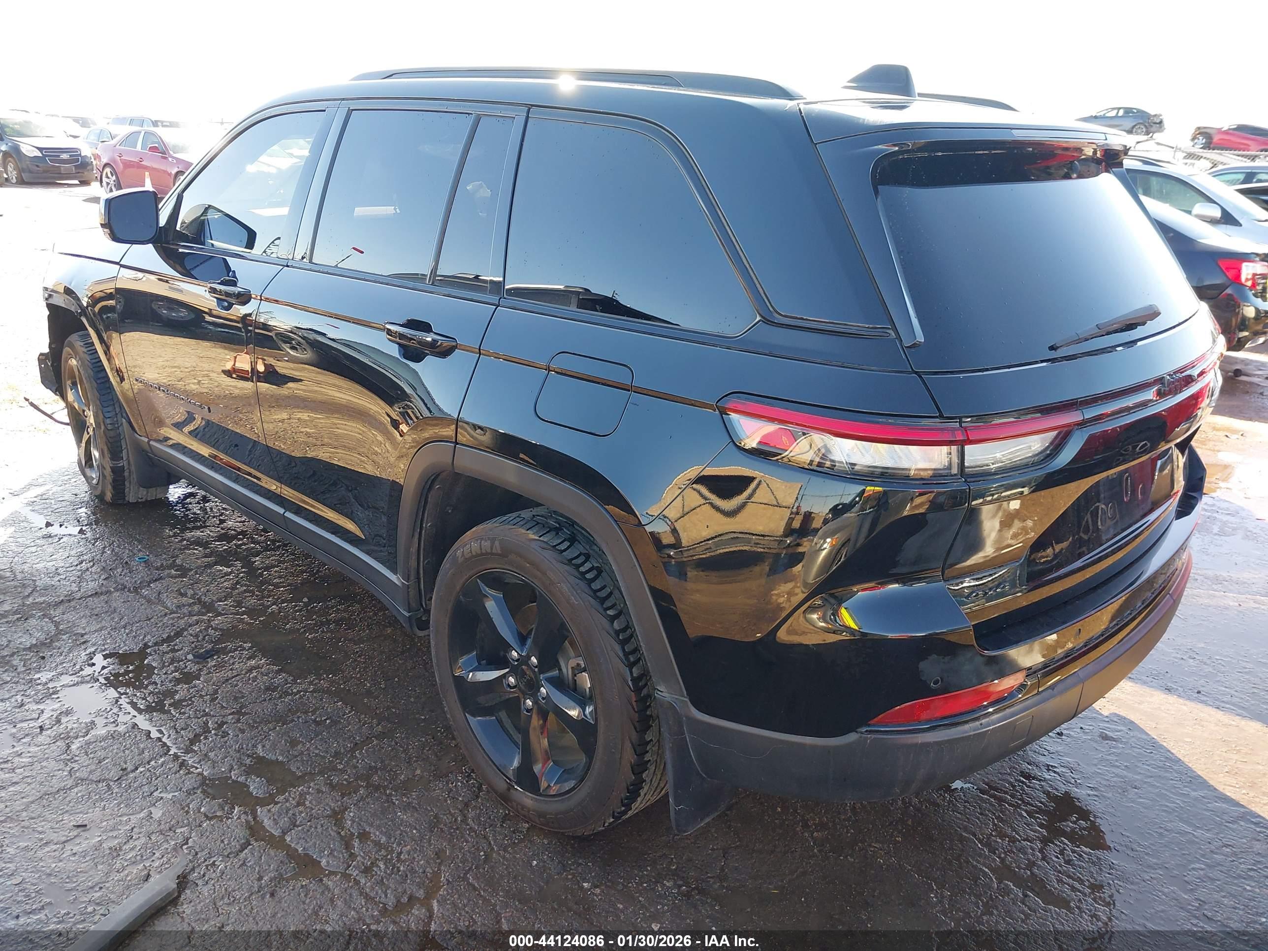 JEEP GRAND image 3
