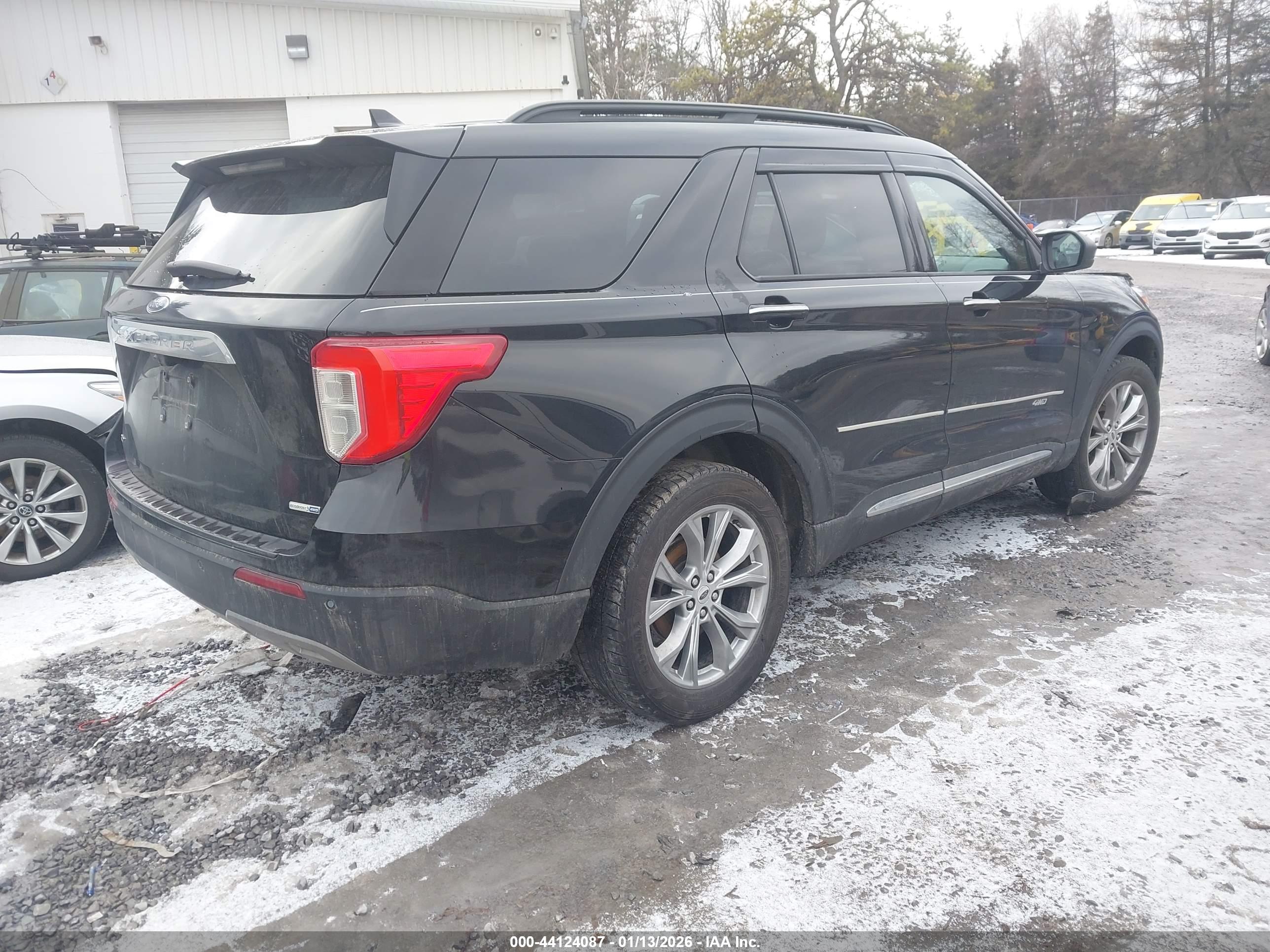 FORD EXPLORER image 4