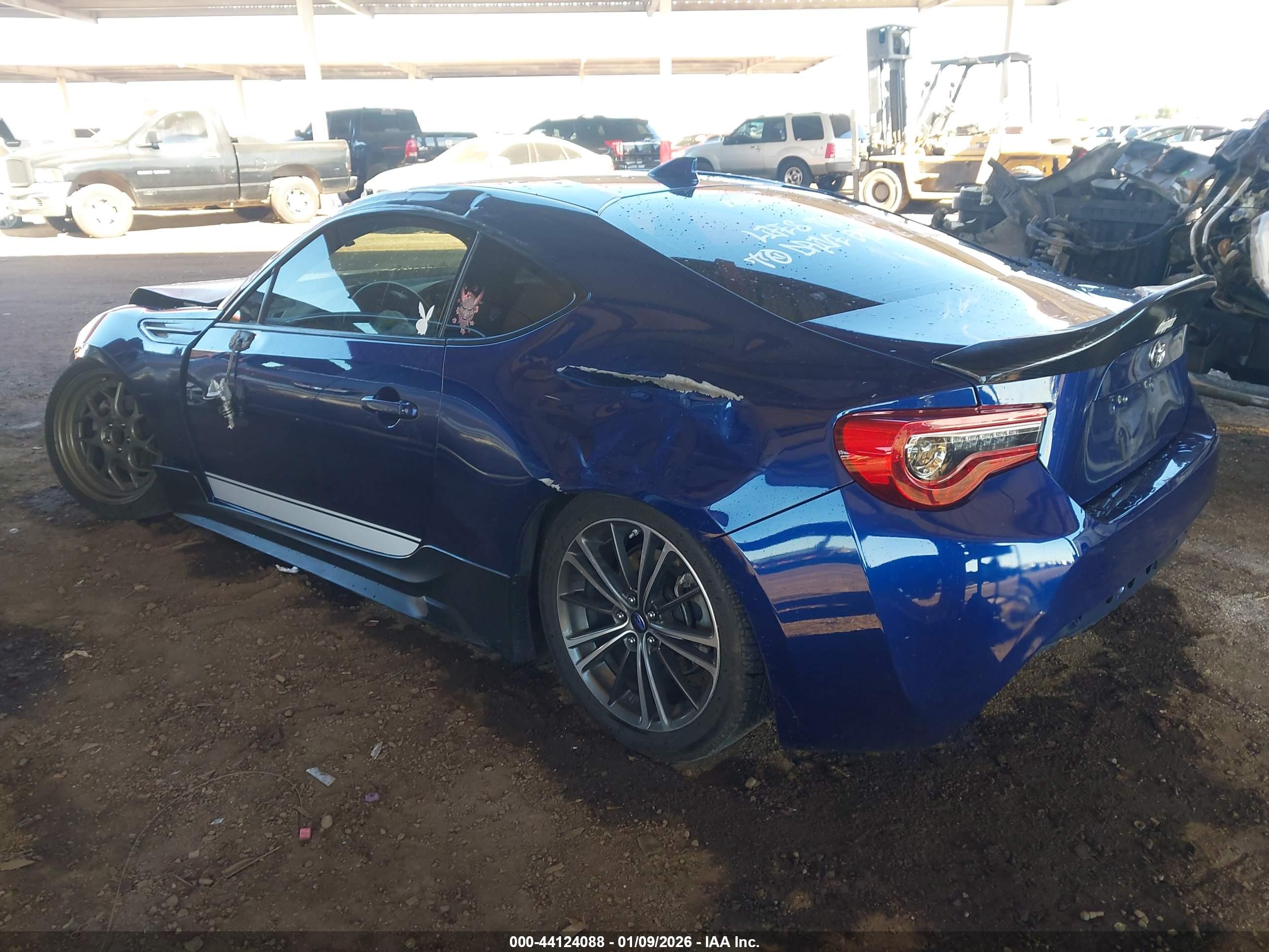 TOYOTA 86 image 3
