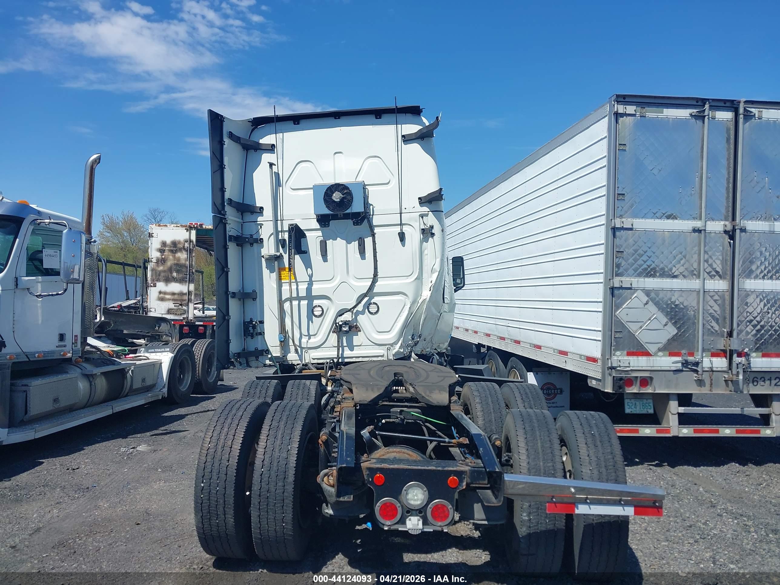 FREIGHTLINER NEW image 8