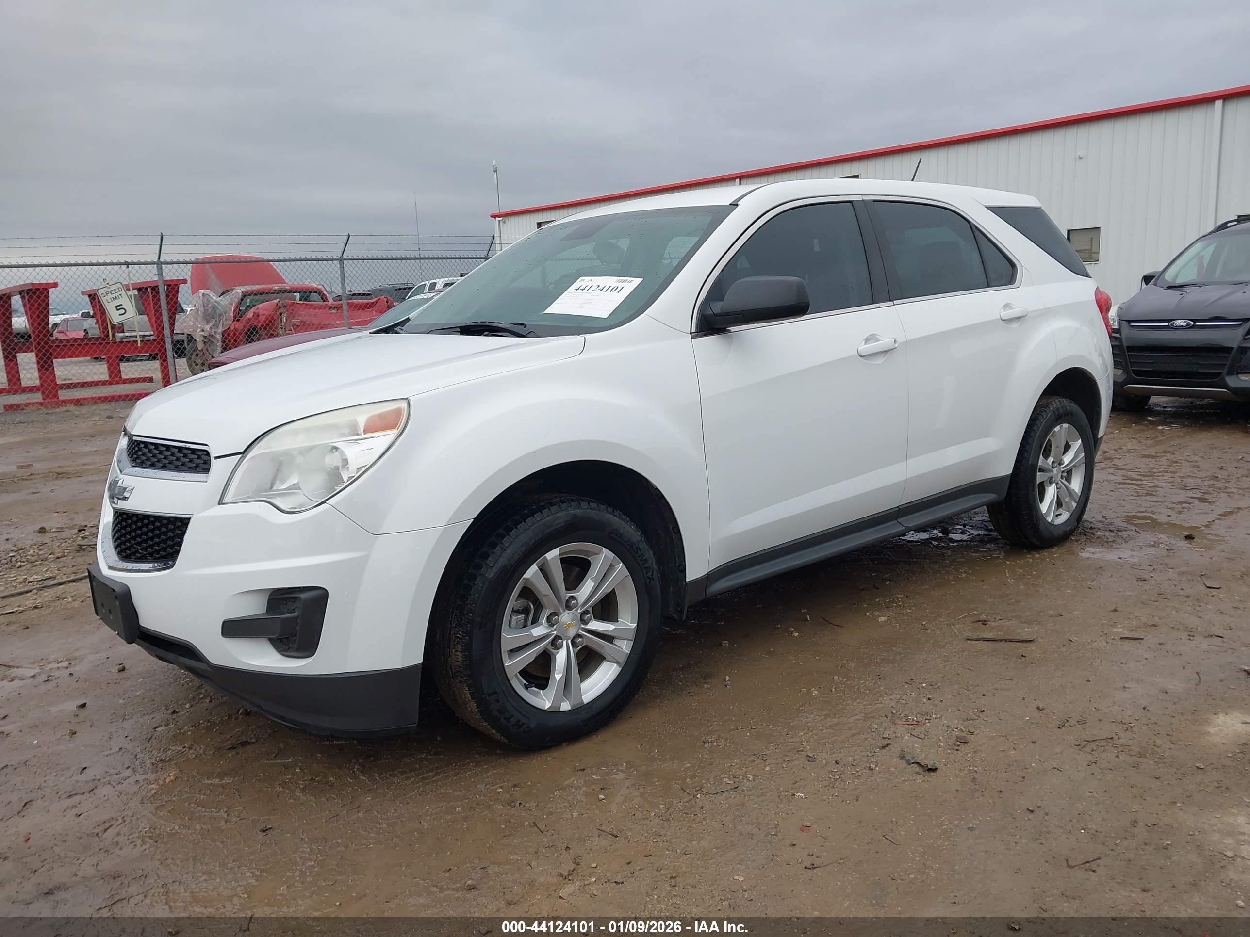 CHEVROLET EQUINOX image 2