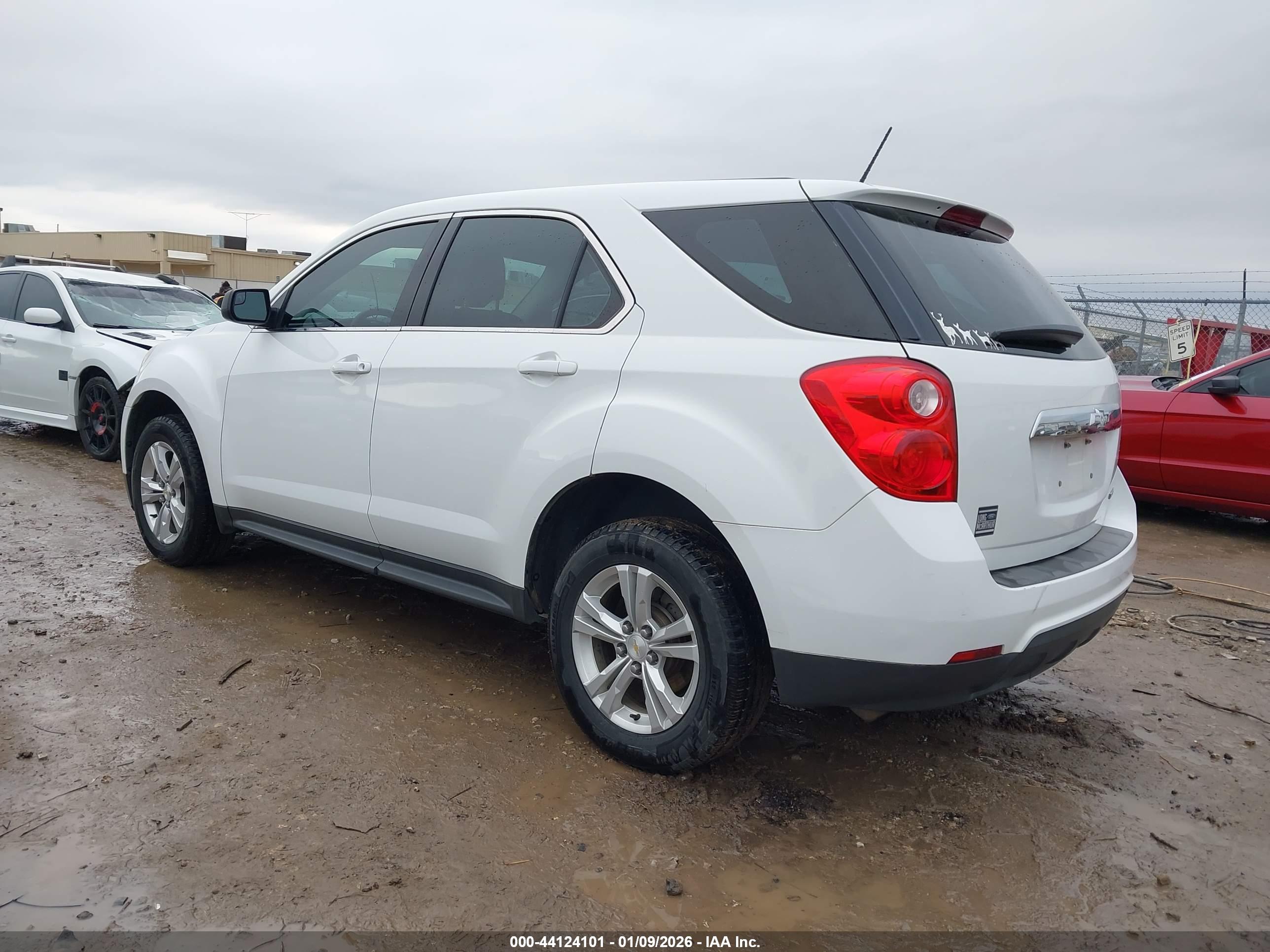 CHEVROLET EQUINOX image 3