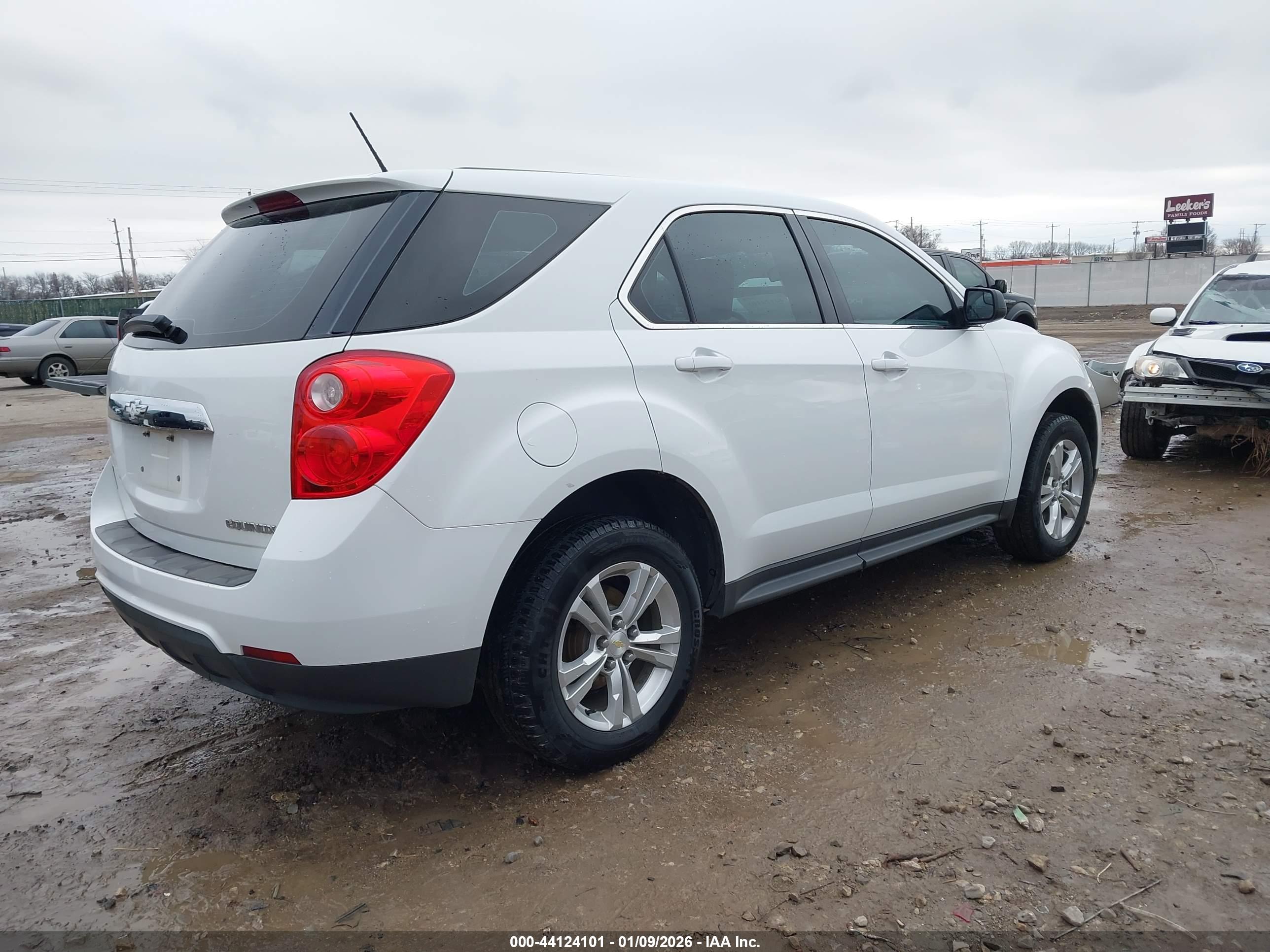 CHEVROLET EQUINOX image 4