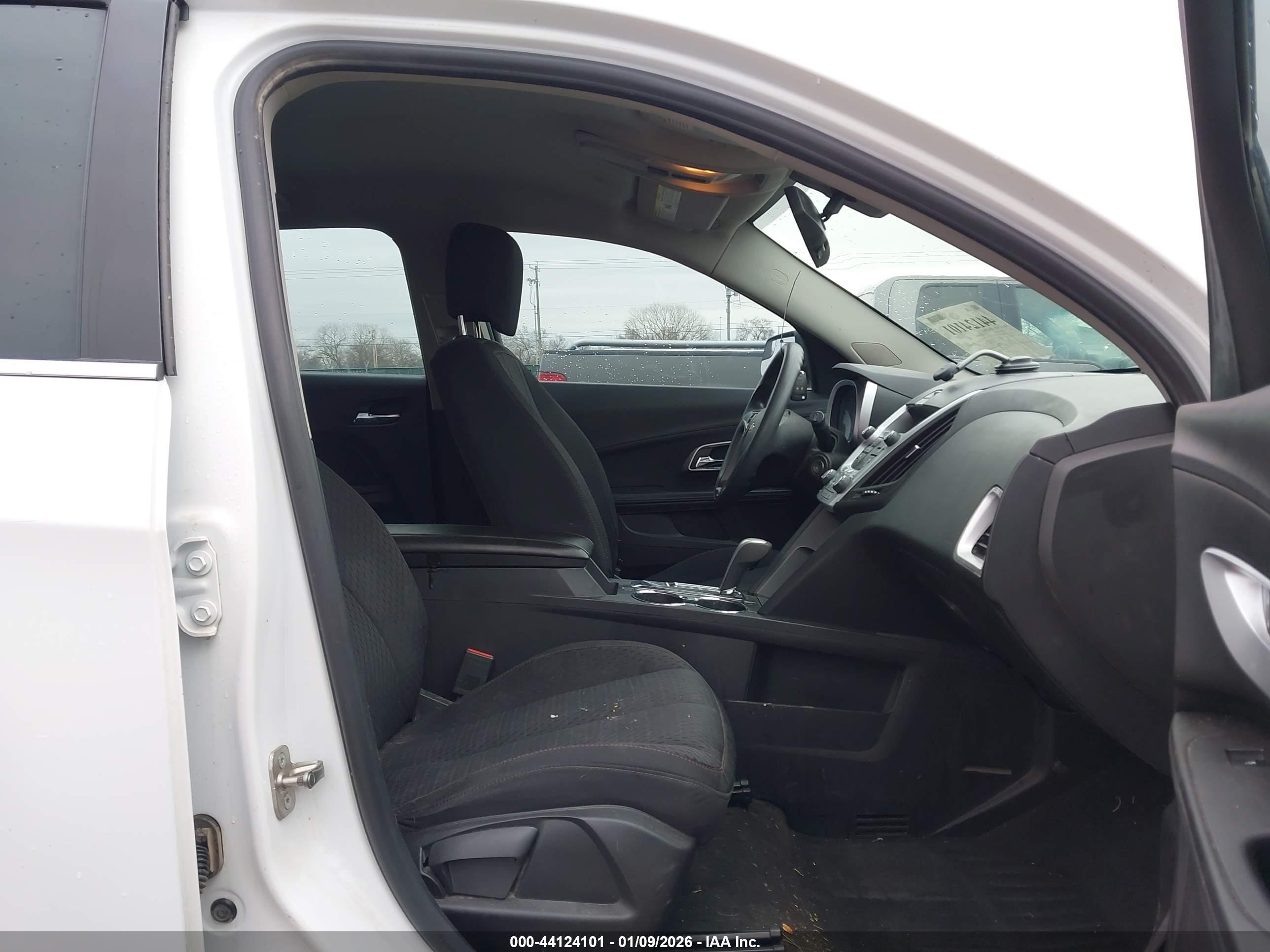 CHEVROLET EQUINOX image 5