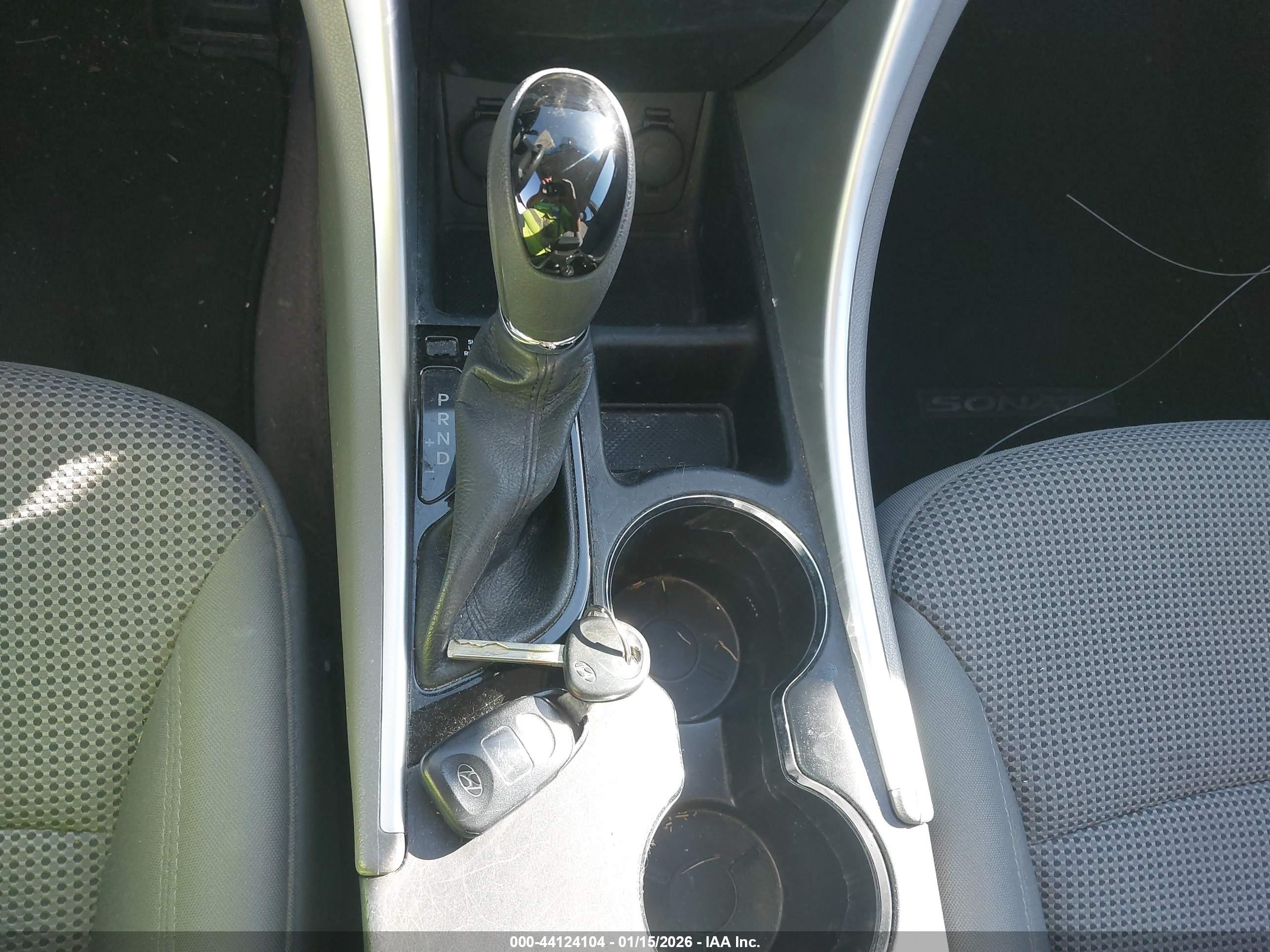 HYUNDAI SONATA image 11