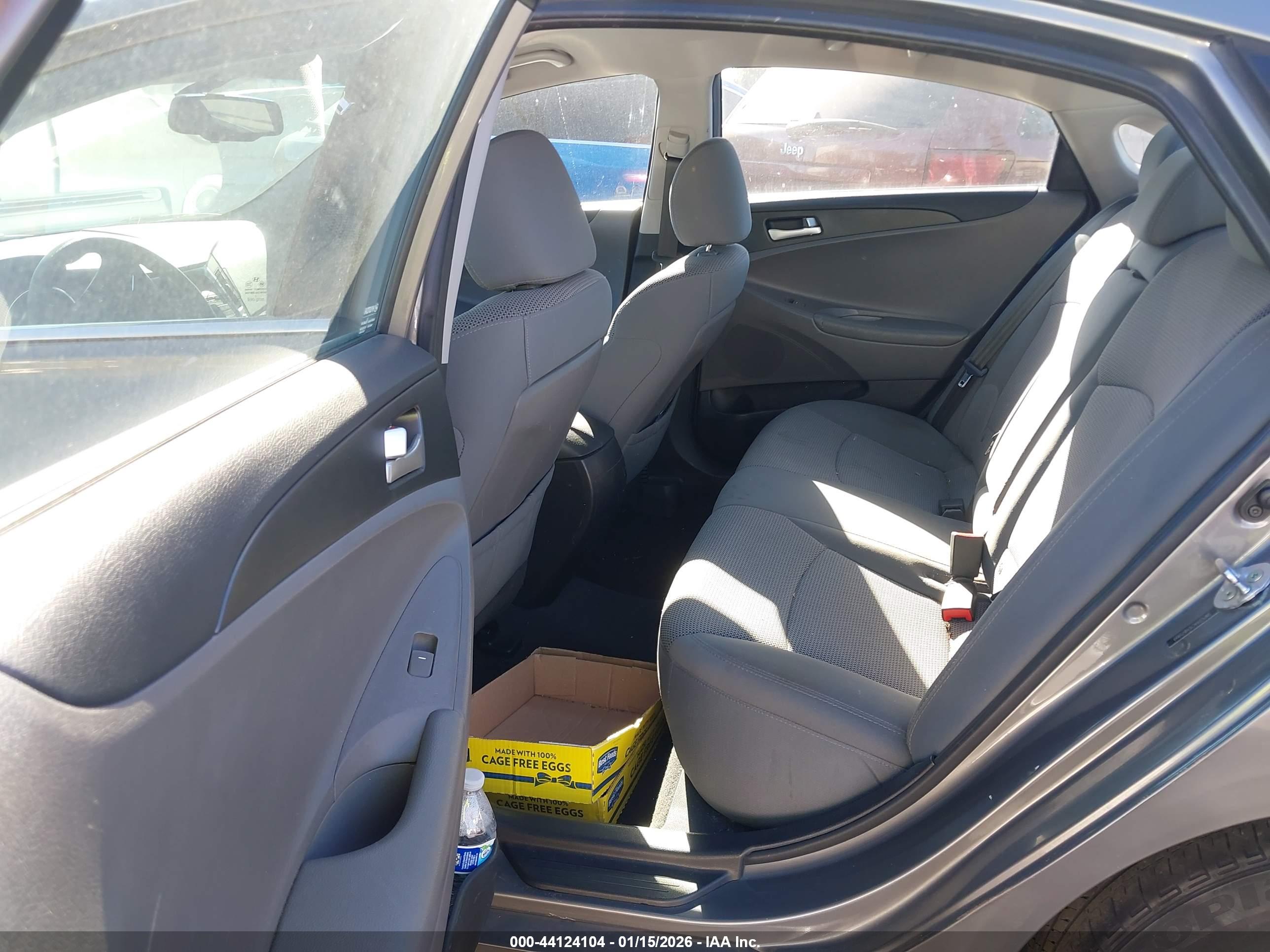 HYUNDAI SONATA image 8