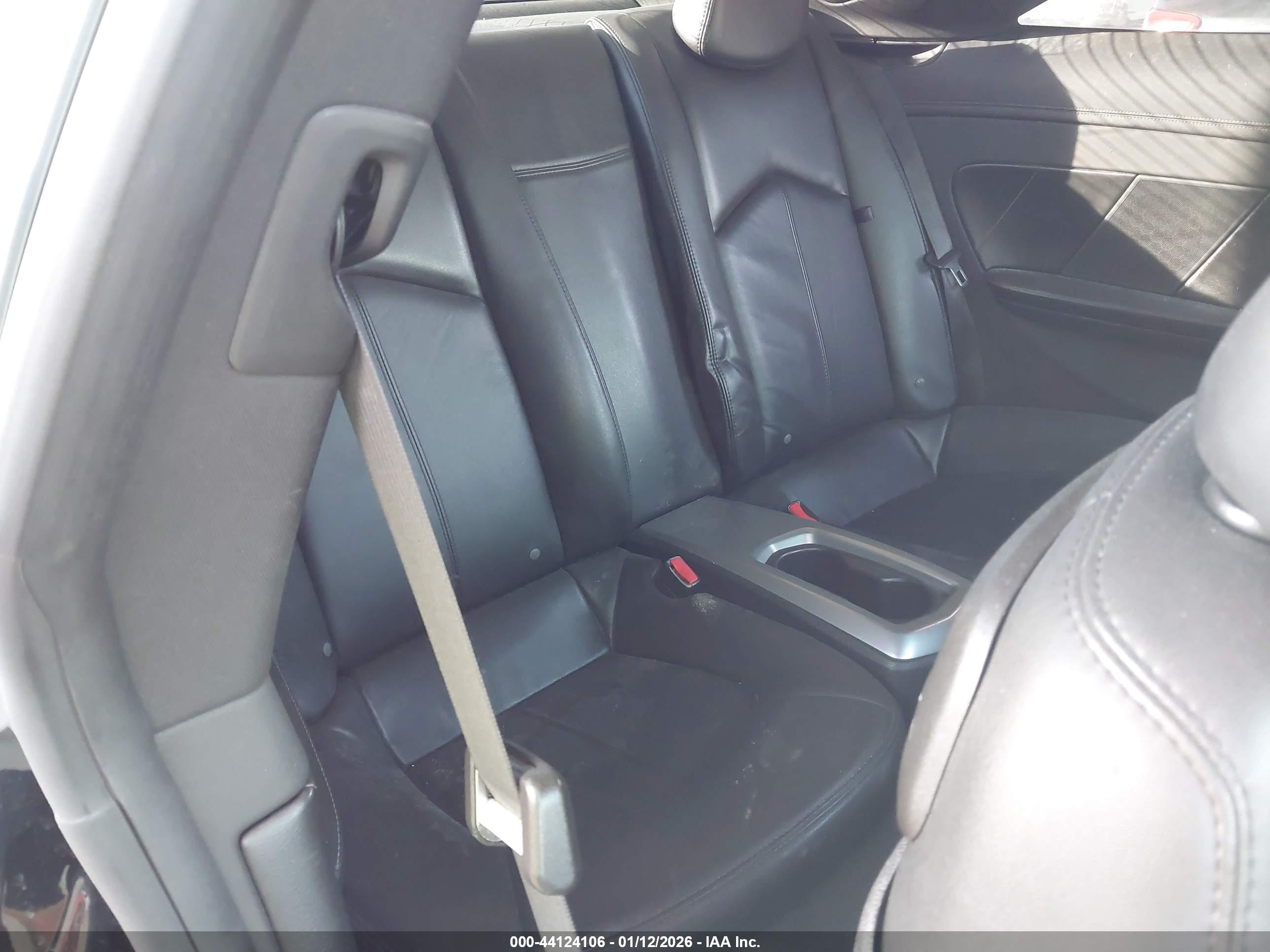 CADILLAC CTS image 8
