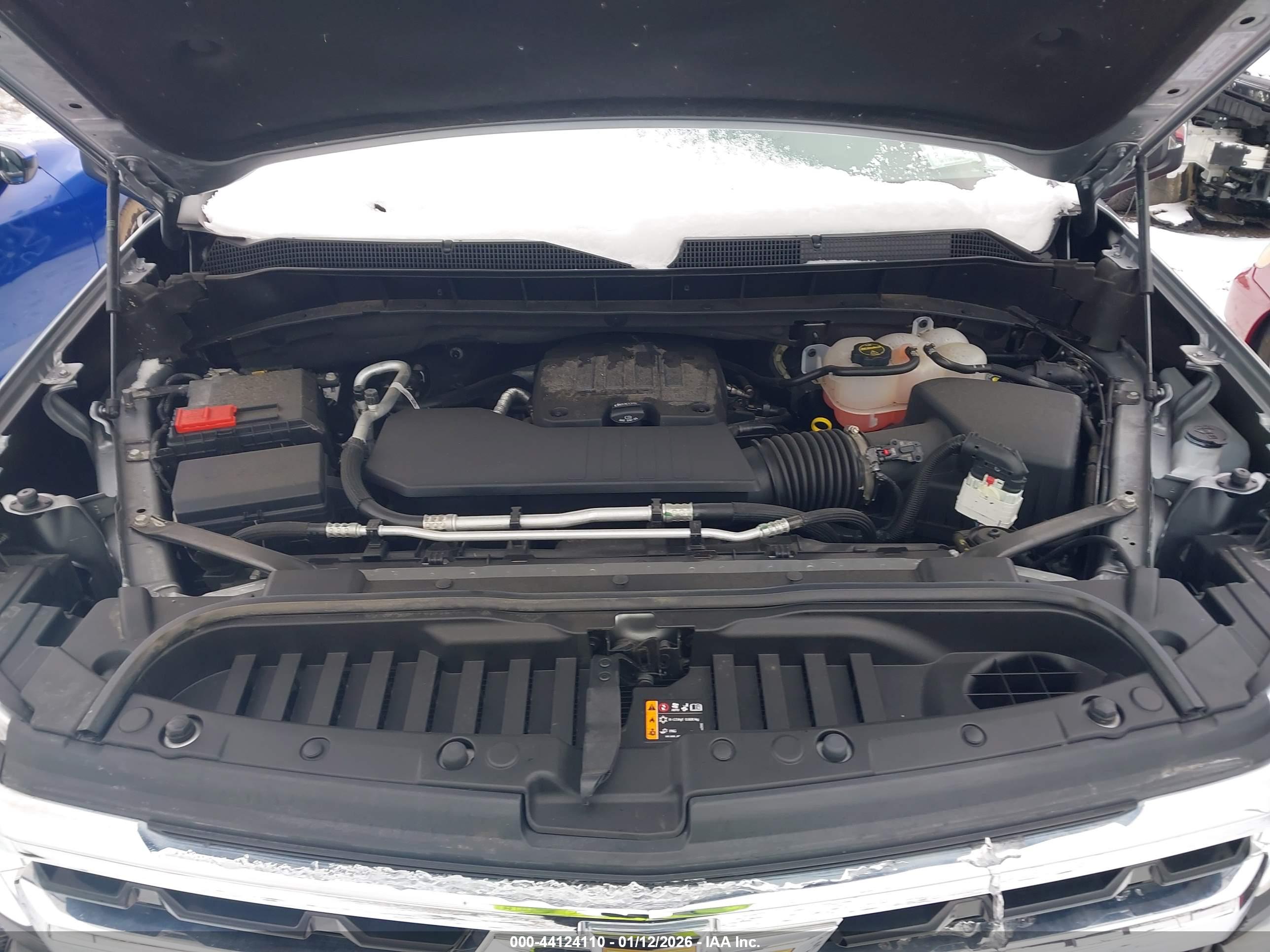 CHEVROLET SILVERADO image 10