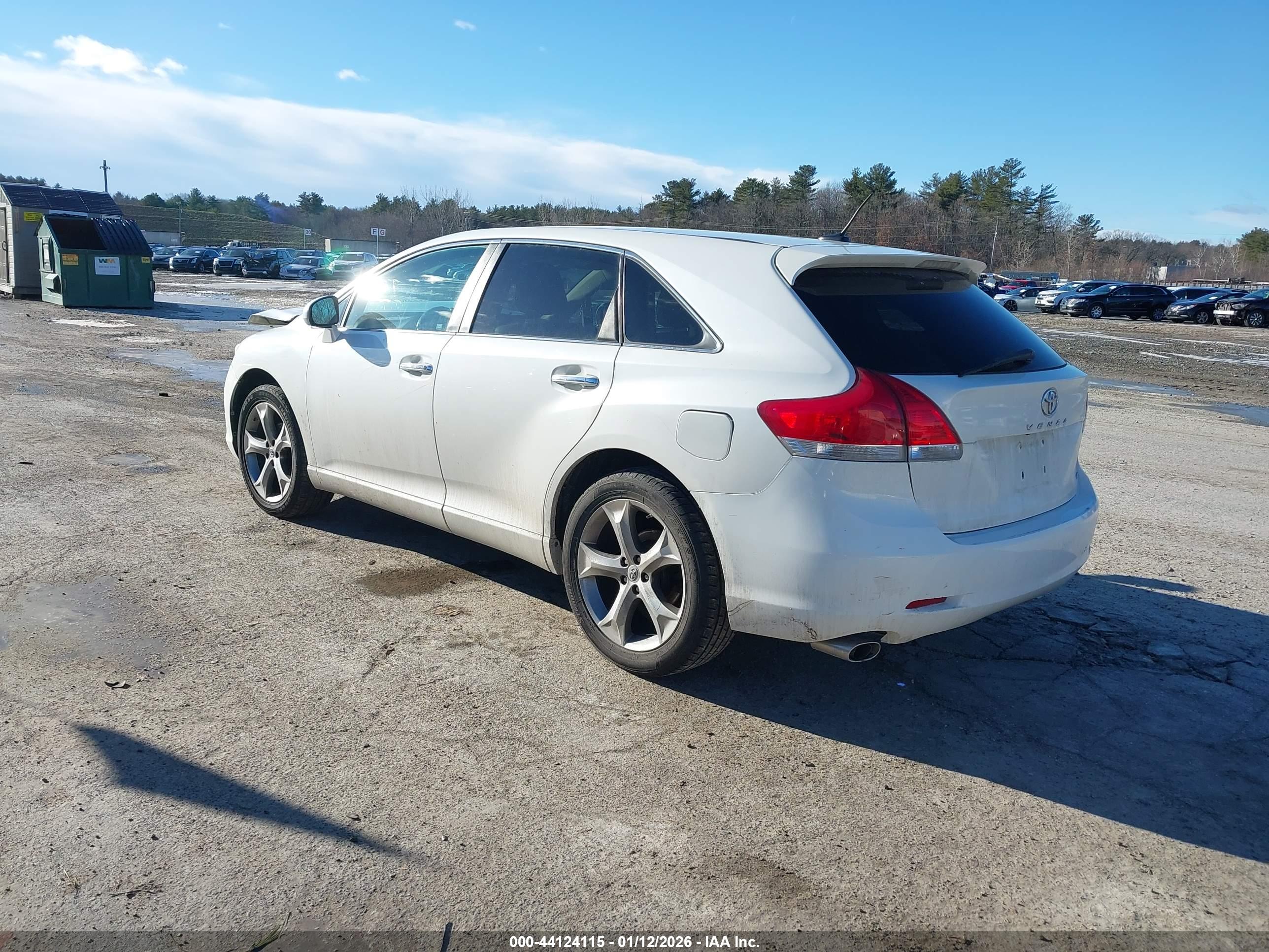 TOYOTA VENZA image 3