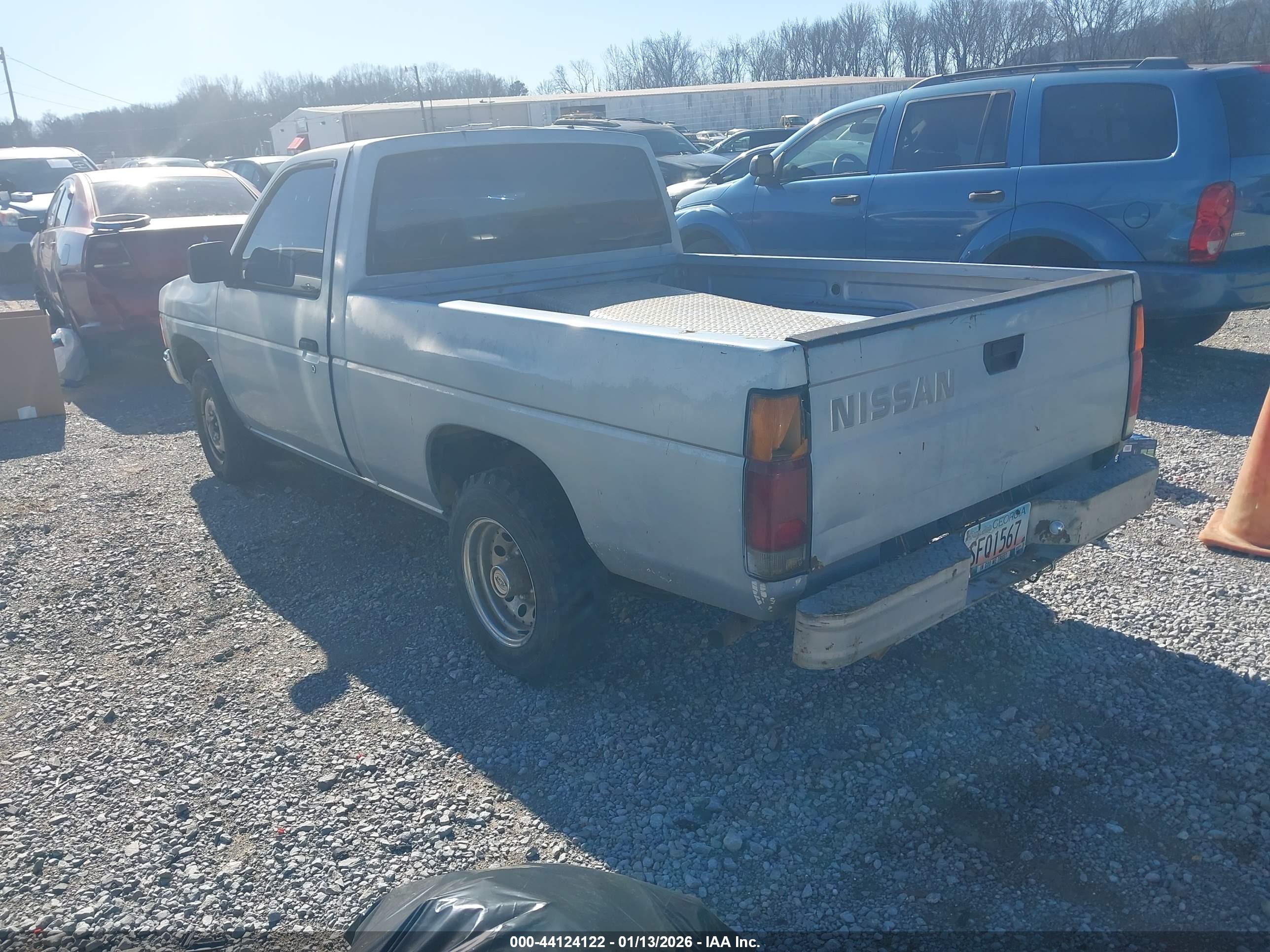 NISSAN D21 image 3