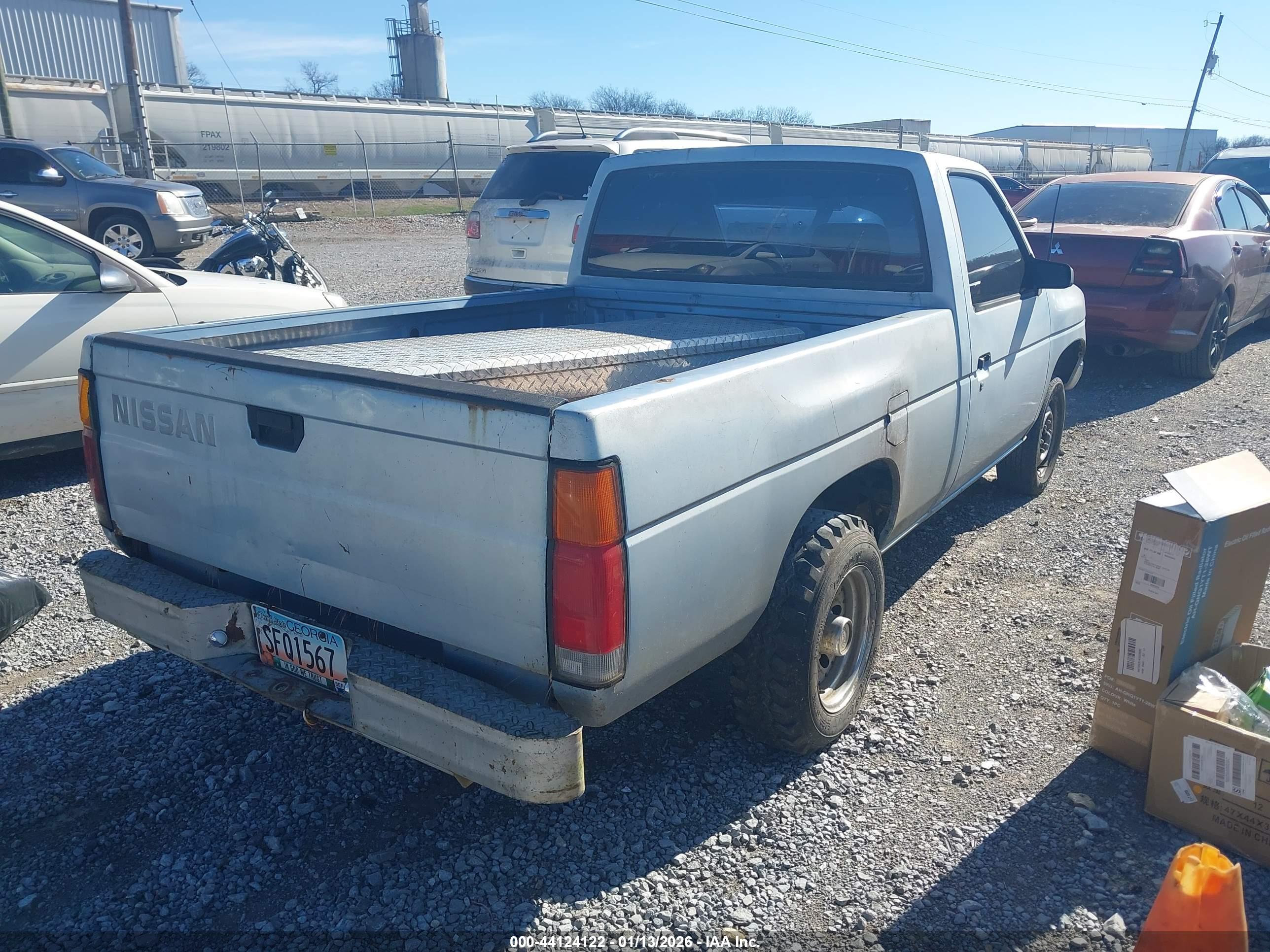 NISSAN D21 image 4