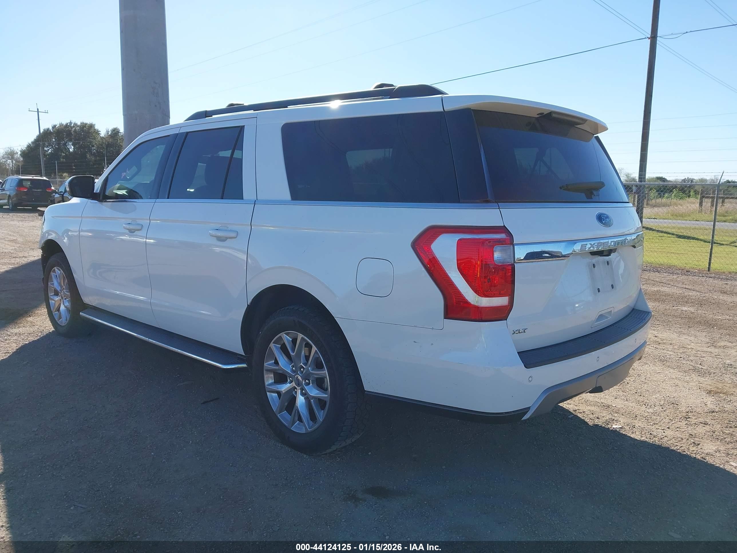 FORD EXPEDITION image 3