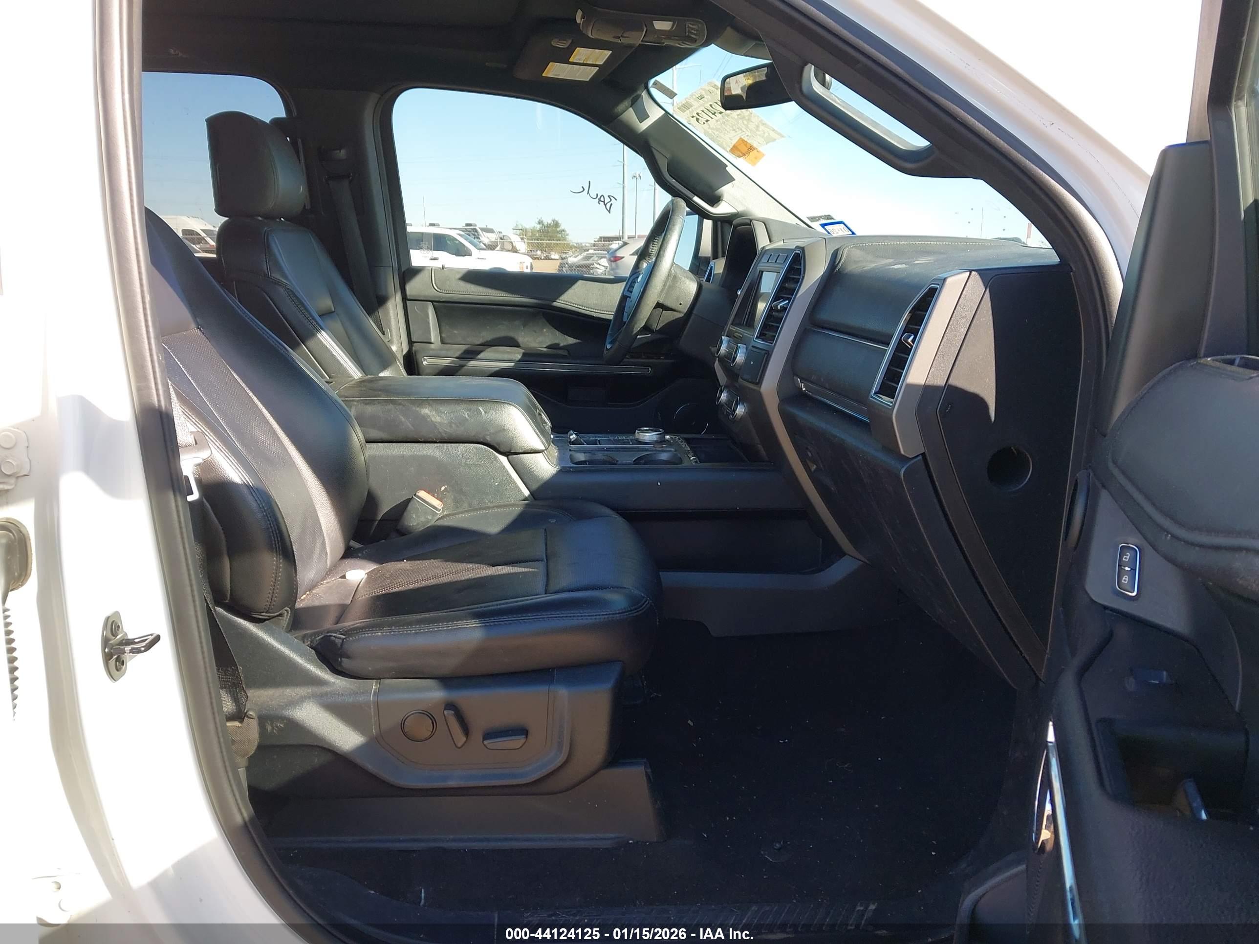 FORD EXPEDITION image 5