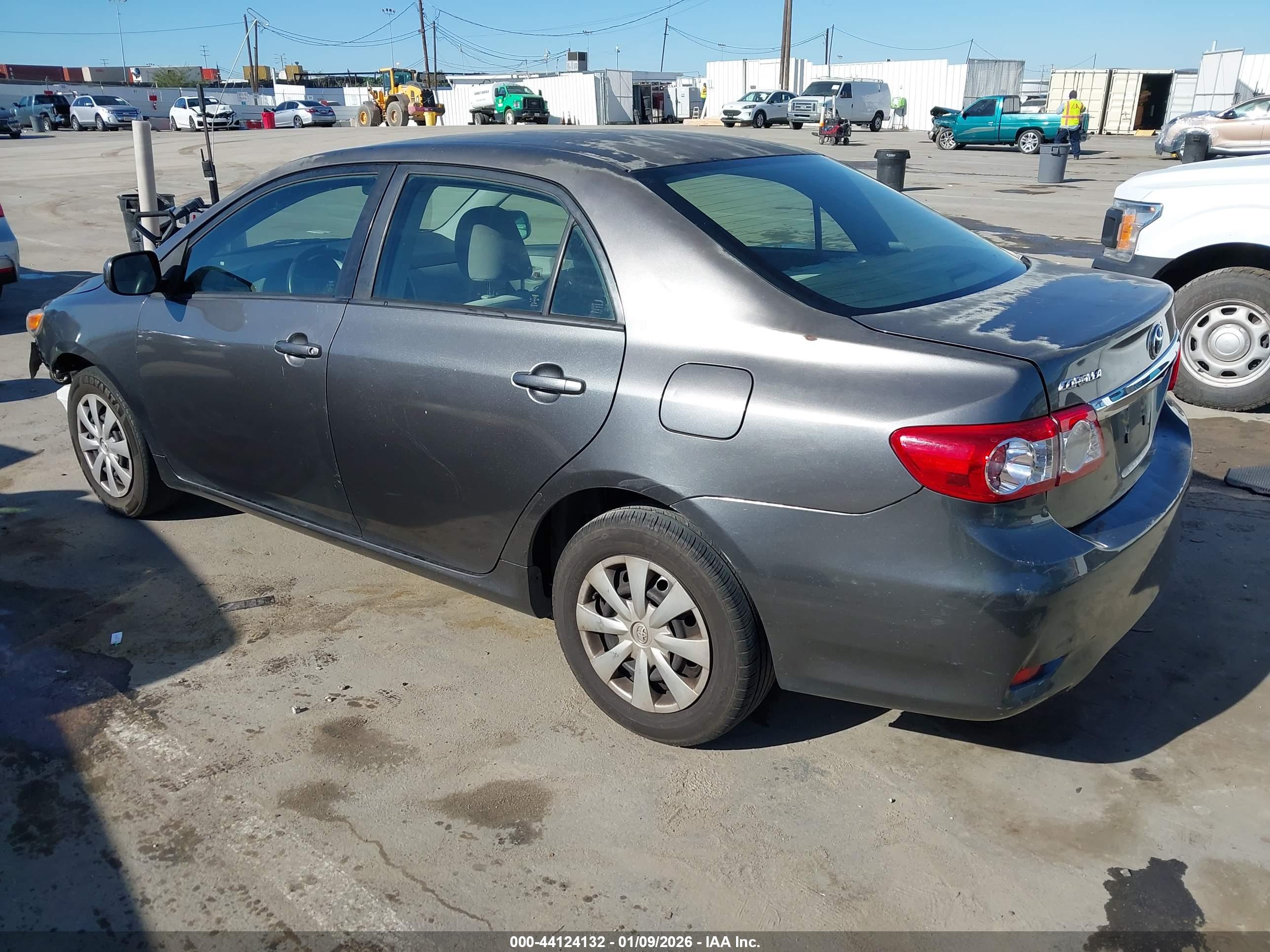 TOYOTA COROLLA image 3