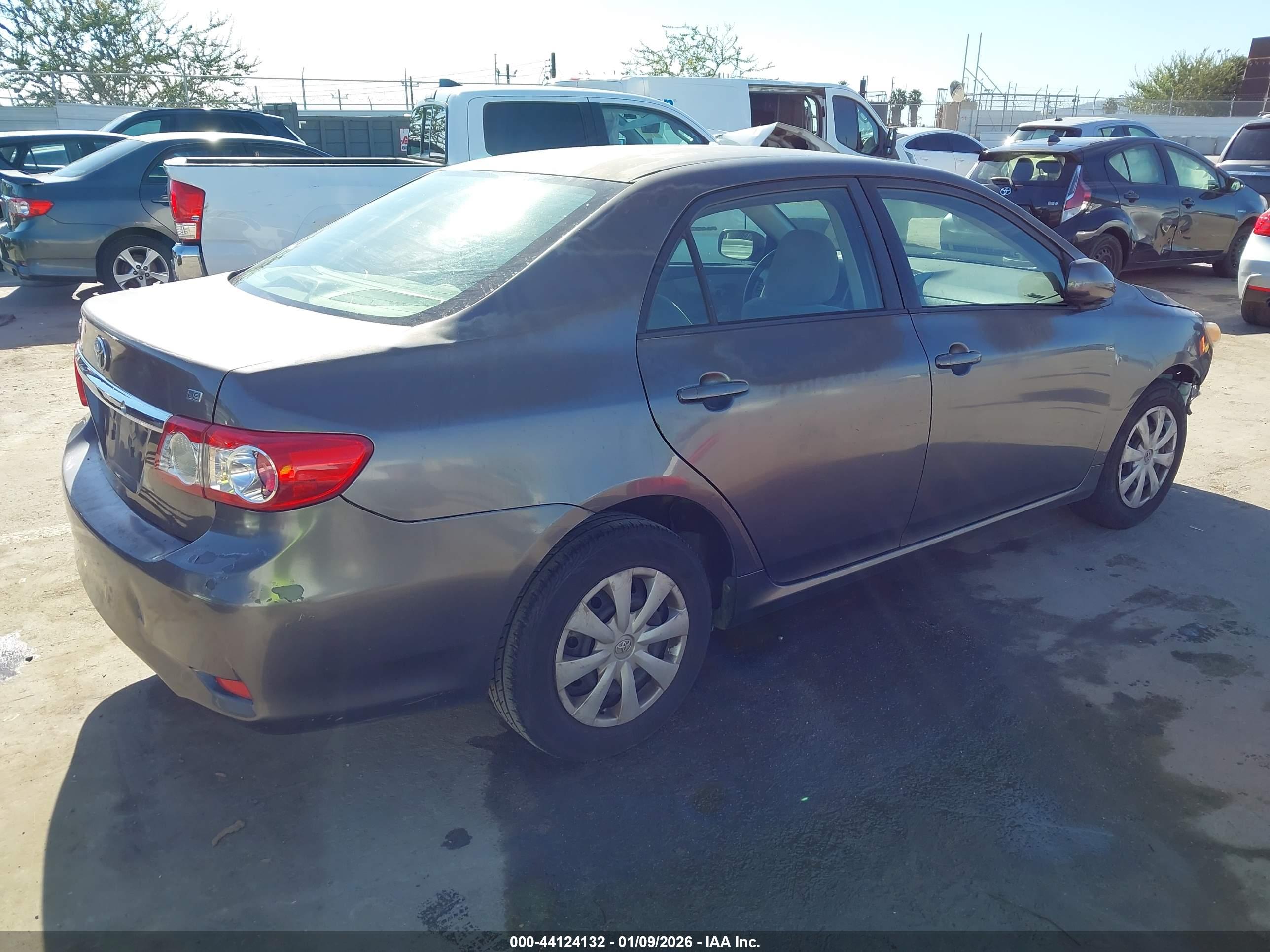 TOYOTA COROLLA image 4