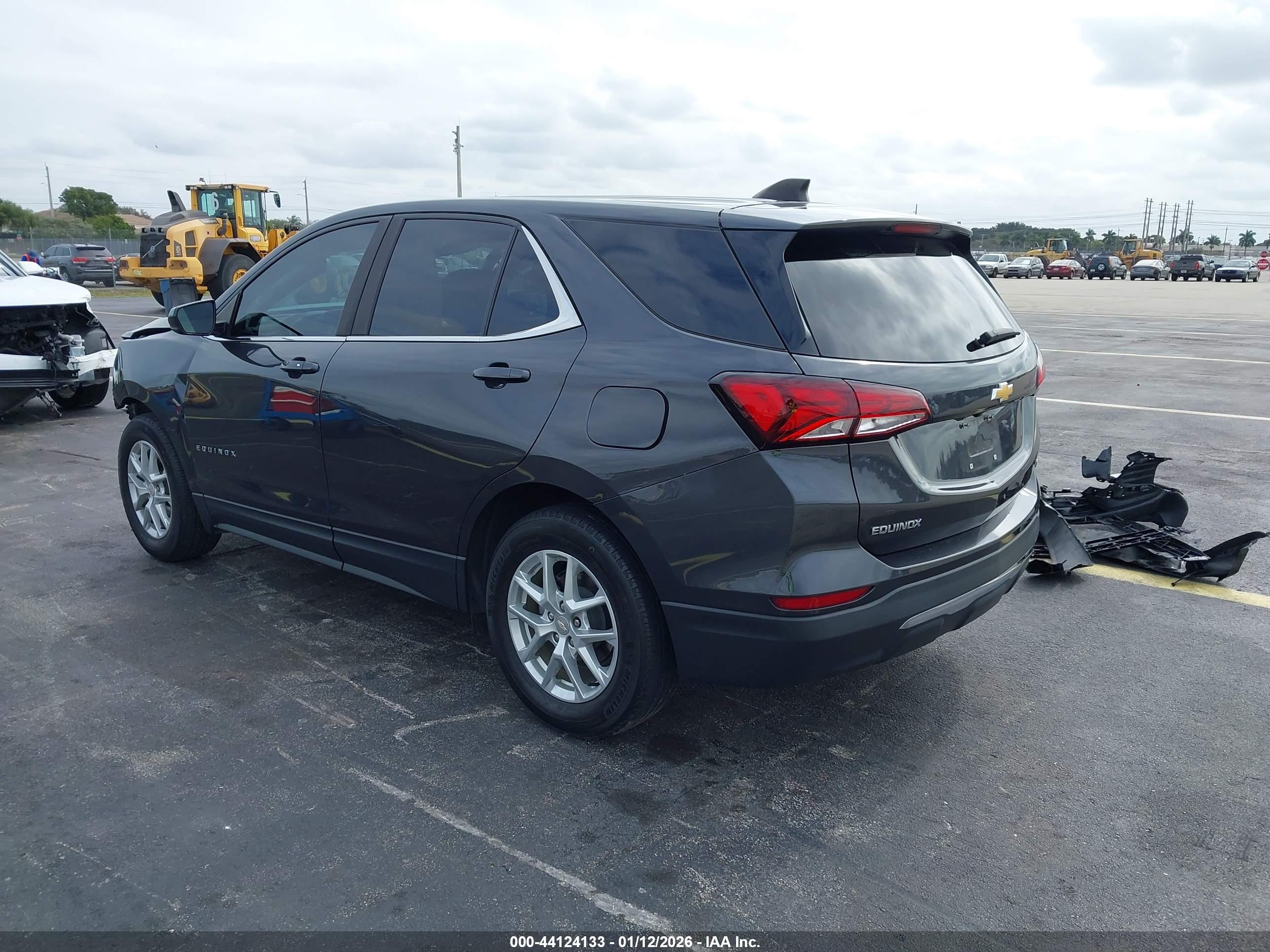 CHEVROLET EQUINOX image 3