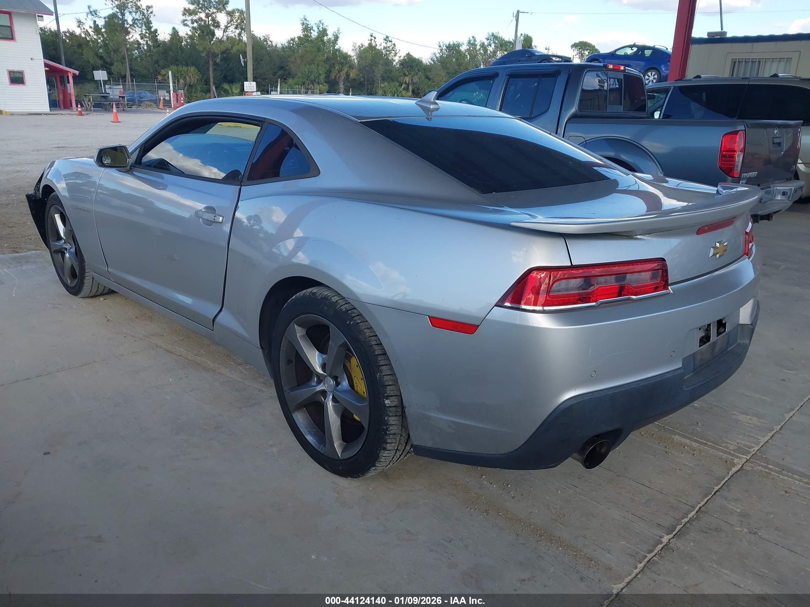 CHEVROLET CAMARO image 3