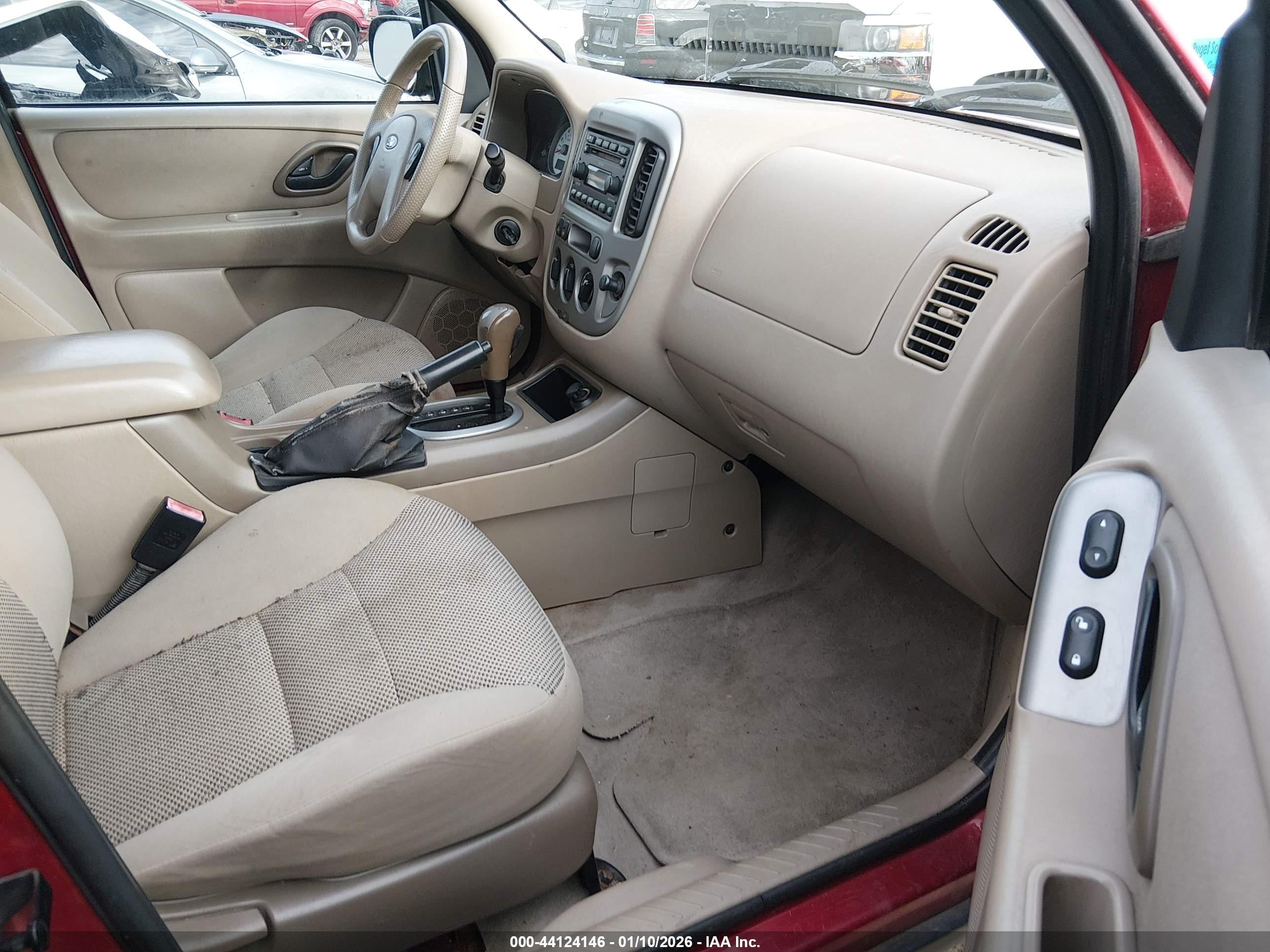 FORD ESCAPE image 5
