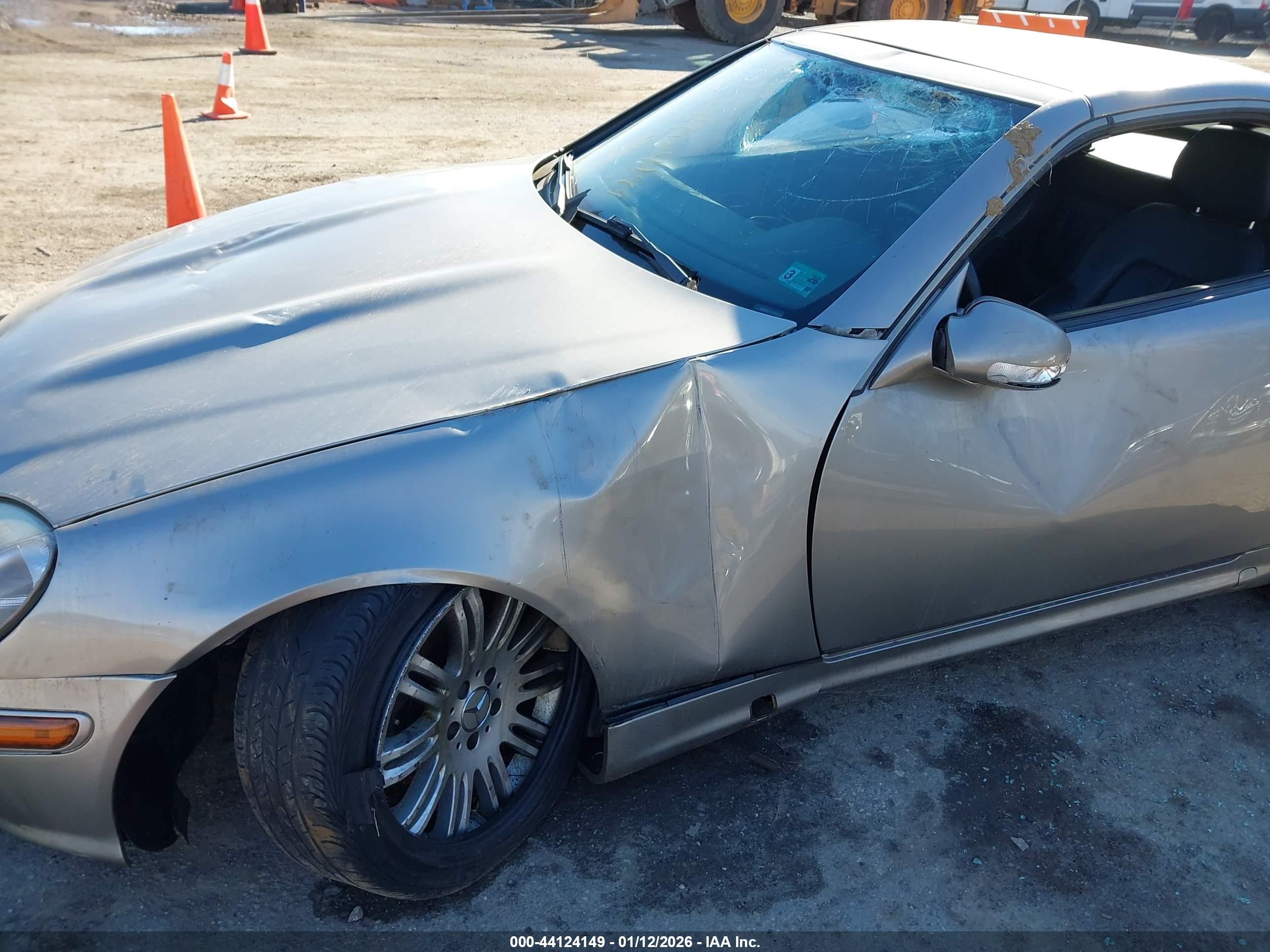MERCEDES-BENZ SLK image 6