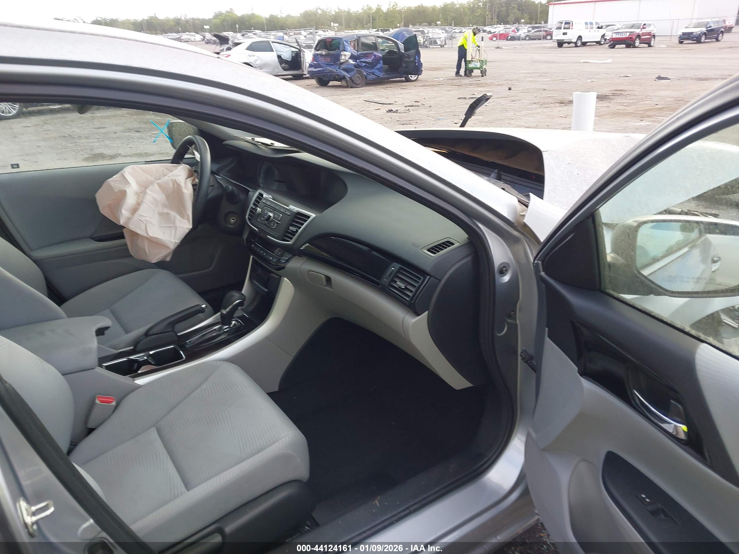 HONDA ACCORD image 5