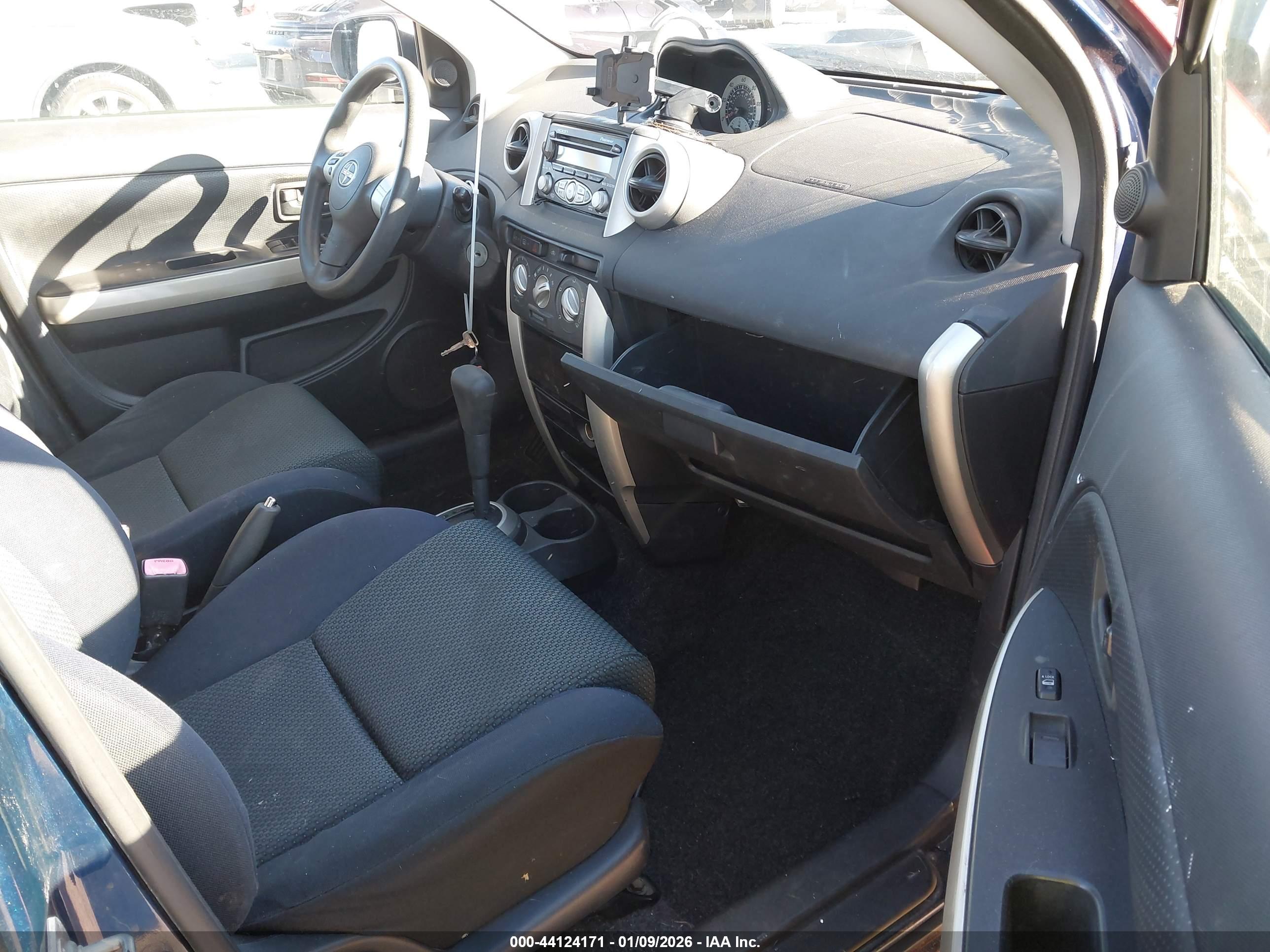 SCION XA image 5