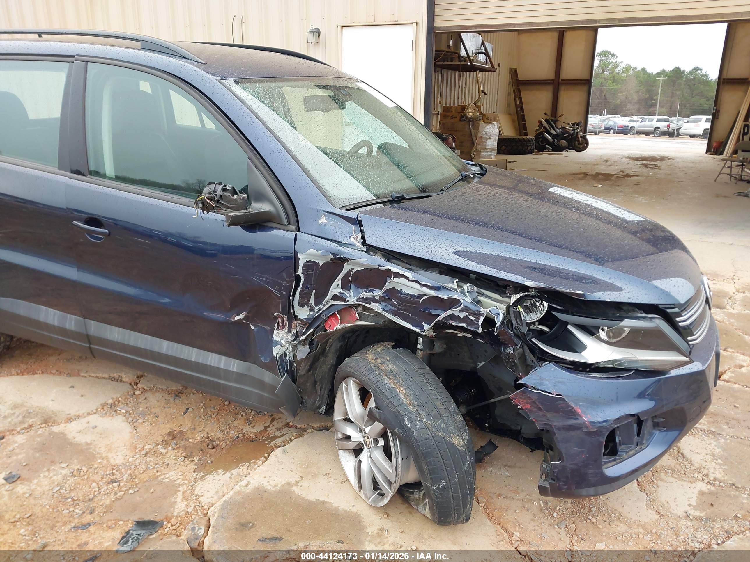 VOLKSWAGEN TIGUAN image 6