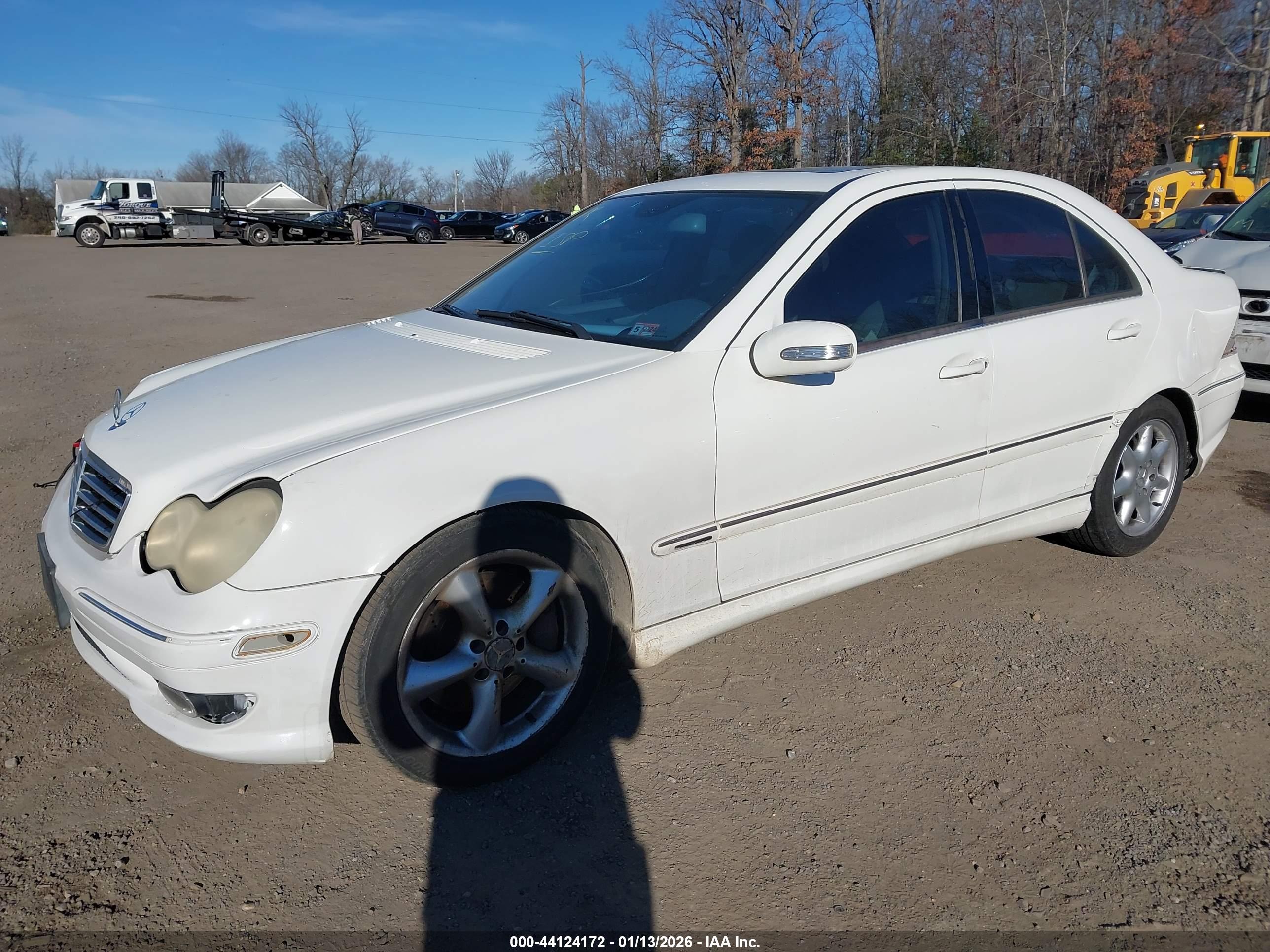 MERCEDES-BENZ C image 2