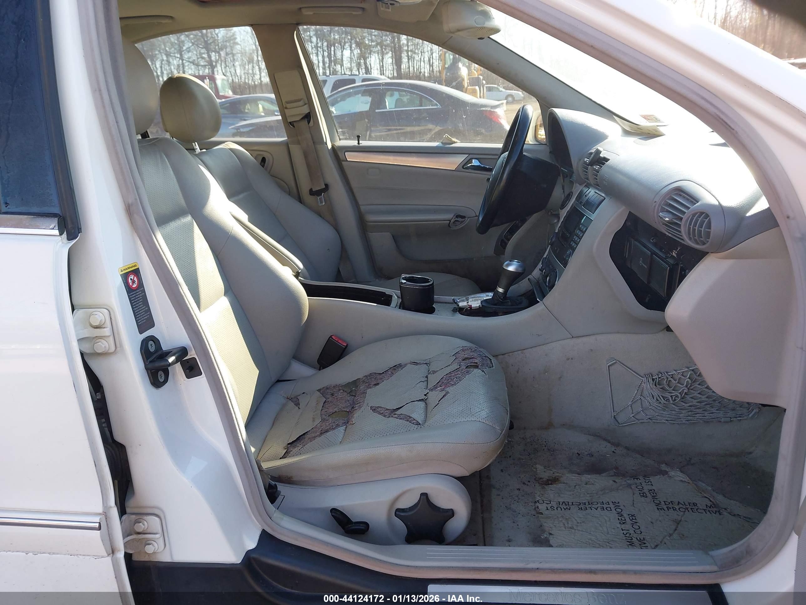 MERCEDES-BENZ C image 5