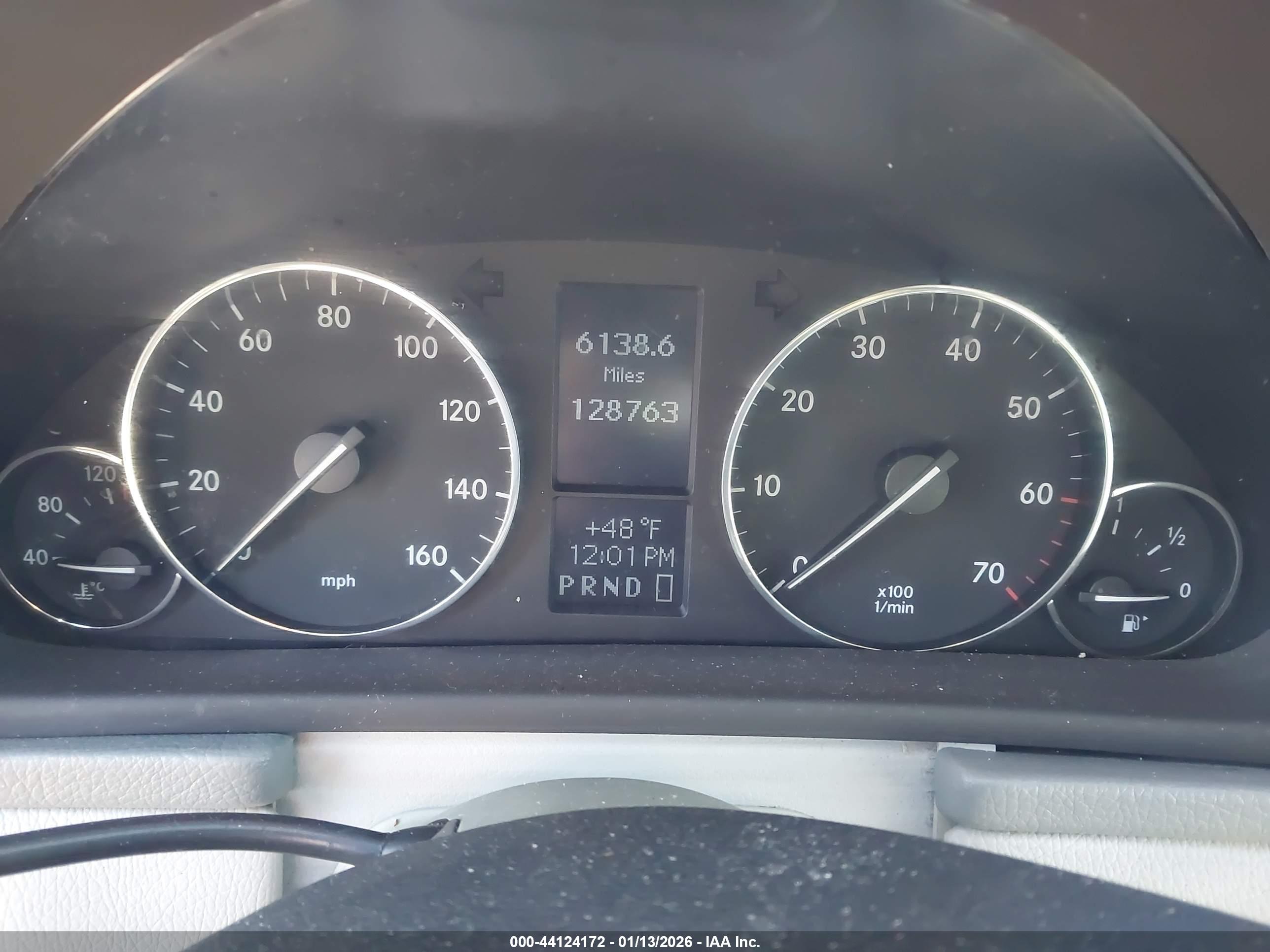 MERCEDES-BENZ C image 7